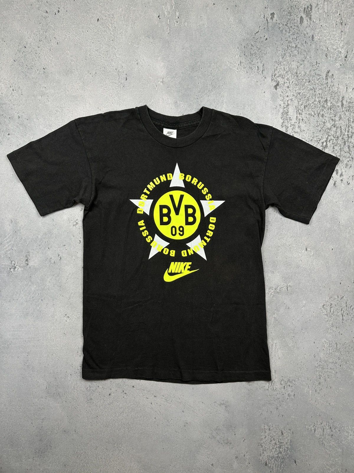 Nike Vintage Nike Borussia Dortmund BVB Football Made in Ireland Size US S / EU 44-46 / 1 - 9 Thumbnail