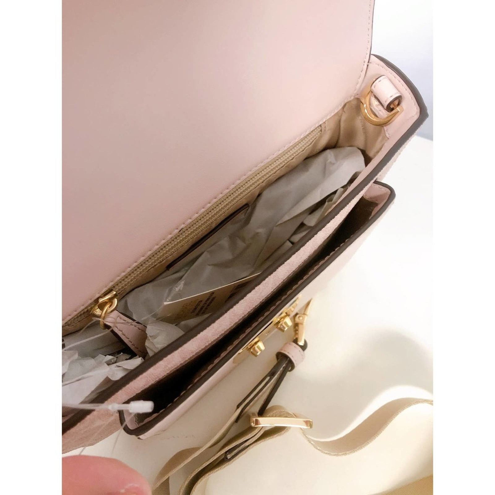 Michael Kors MICHAEL KORS 35T2GS9M2B Sloan Editor MD Logo Messenger Blush Size ONE SIZE - 8 Thumbnail