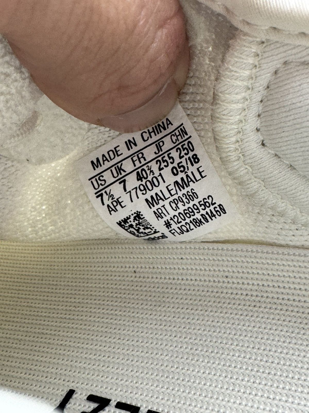 Adidas × Yeezy Adidas Yeezy Boost 350 V2 Low Cream Triple White Size 7.5 Size US 7.5 / EU 40-41 - 11 Thumbnail