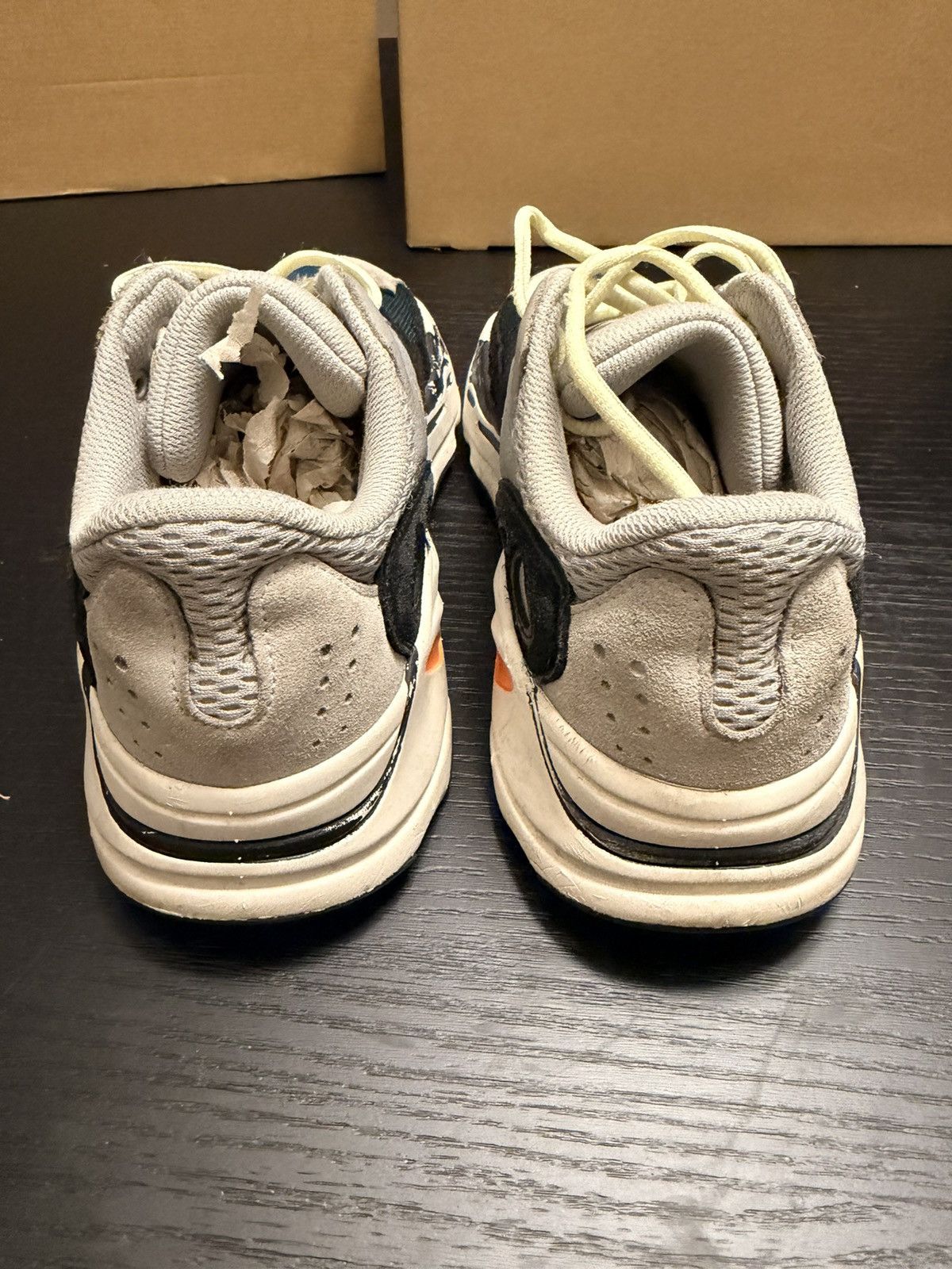 Yeezy Yeezy 700 Wave Runner Size US 9 / EU 42 - 4 Thumbnail