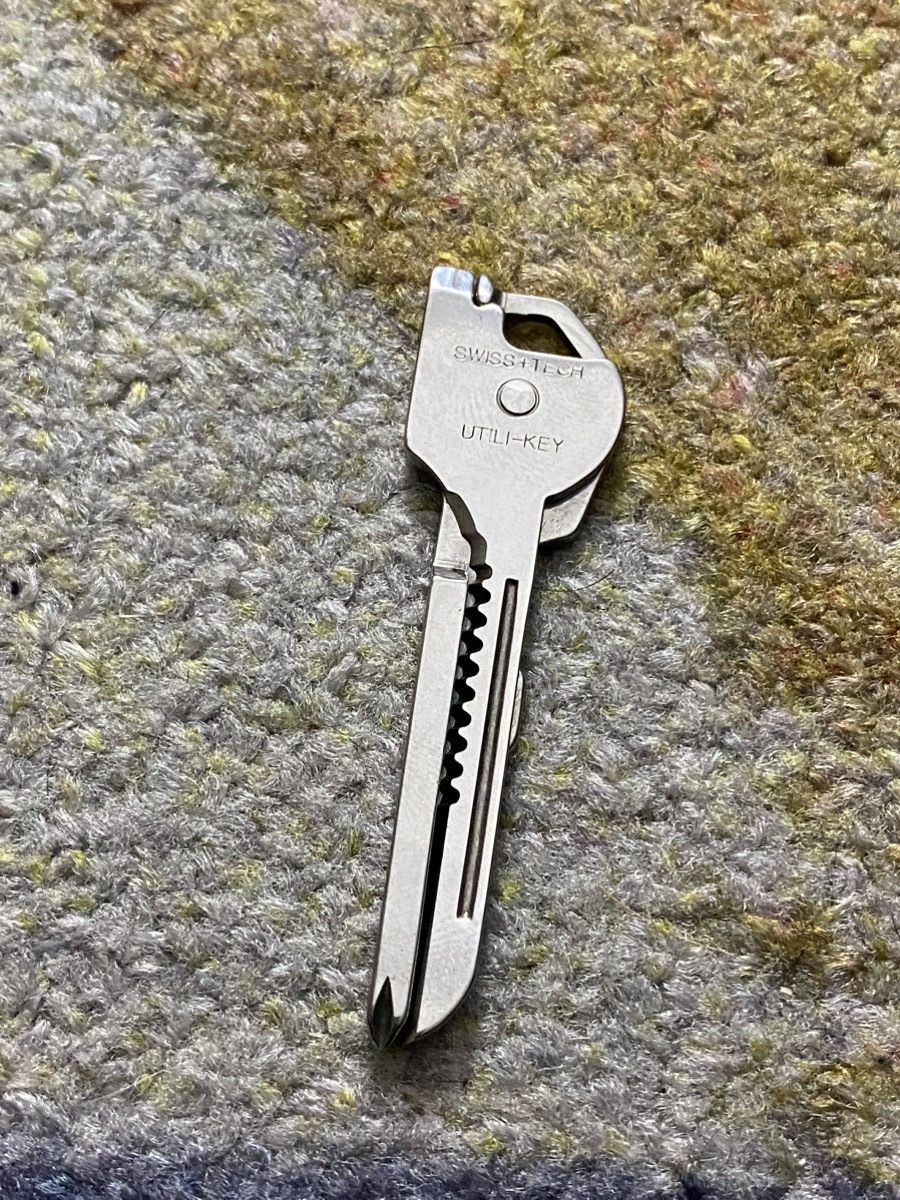 Supreme Supreme Swiss Tech Multi Tool Utility Key Size ONE SIZE - 3 Thumbnail