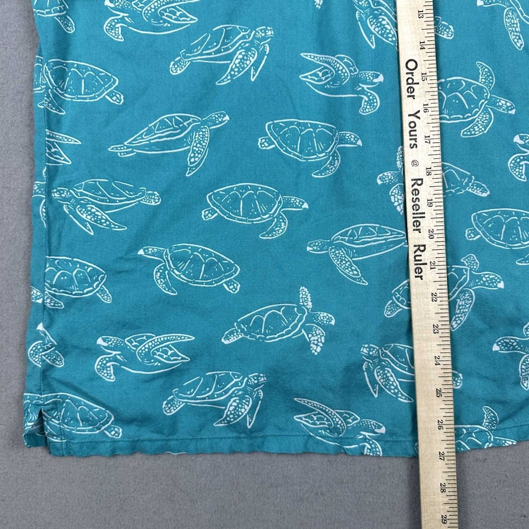 Chubbies Chubbies Shirt Men XL Blue Sea Turtle Print Aloha Short Sleeve Rayon Button Up Shirt Size US XL / EU 56 / 4 - 6 Thumbnail