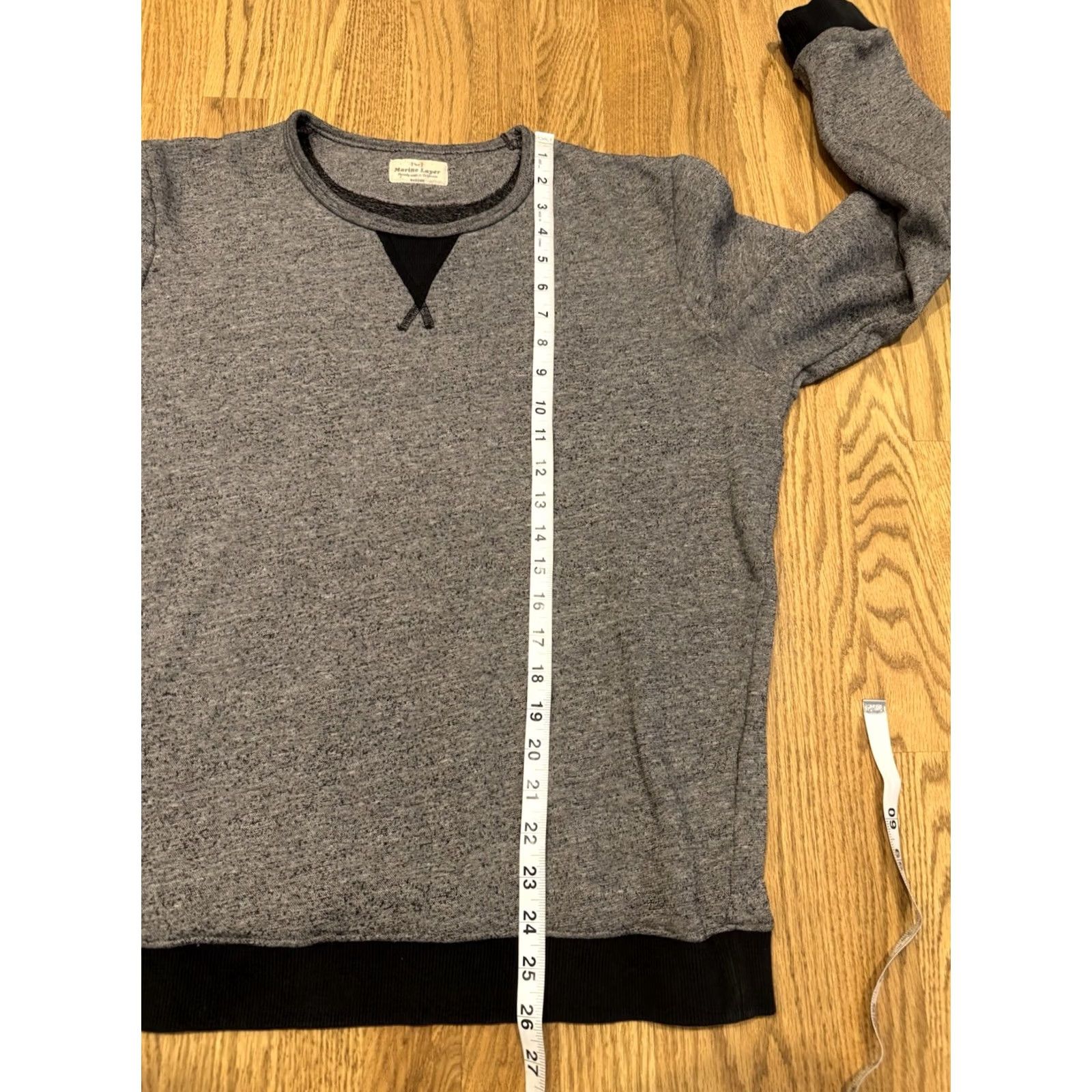 Marine Layer Marine Layer Crewneck Sweatshirt Men’s M Two Tone Grey Black V Stitch Cotton Fleece Pullover Shirt All Seasons Winter Fall Spring Mens Size US M / EU 48-50 / 2 - 5 Thumbnail