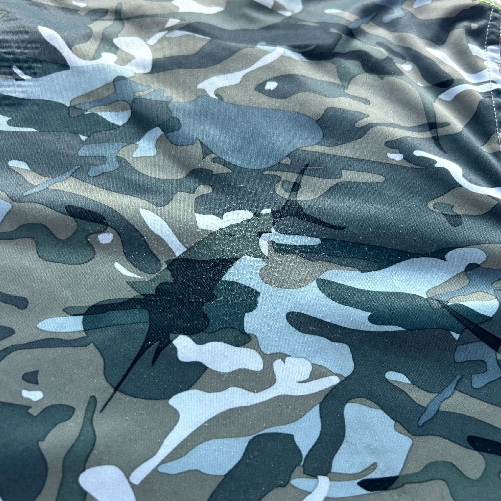 Vintage AFTCO Shirt Mens Large Green Stretch Camo Print Performance Long Sleeve Tee Size US L / EU 52-54 / 3 - 7 Thumbnail