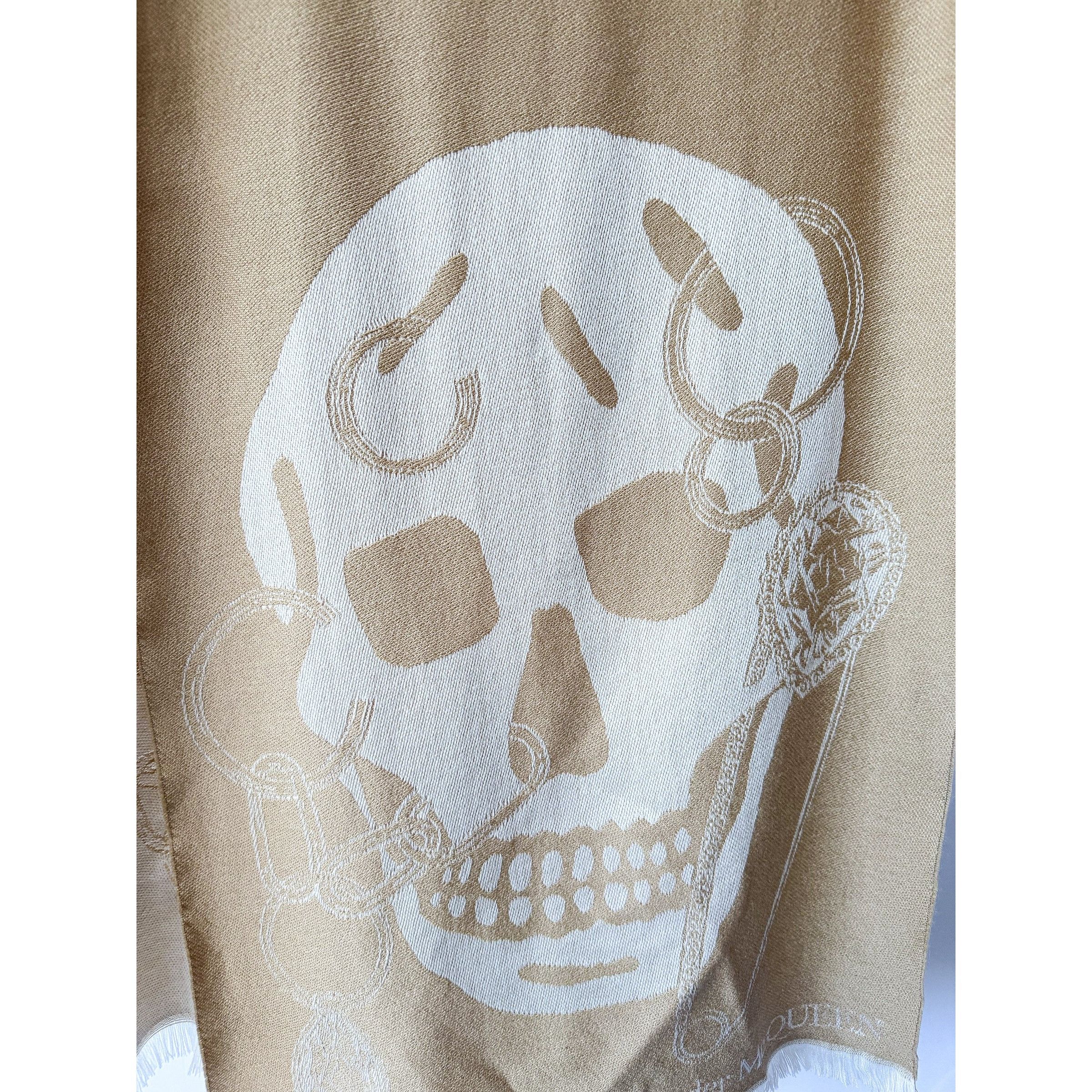 Alexander McQueen Alexander Mcqueen Beige Wool Scull Scarf Size ONE SIZE - 2 Thumbnail