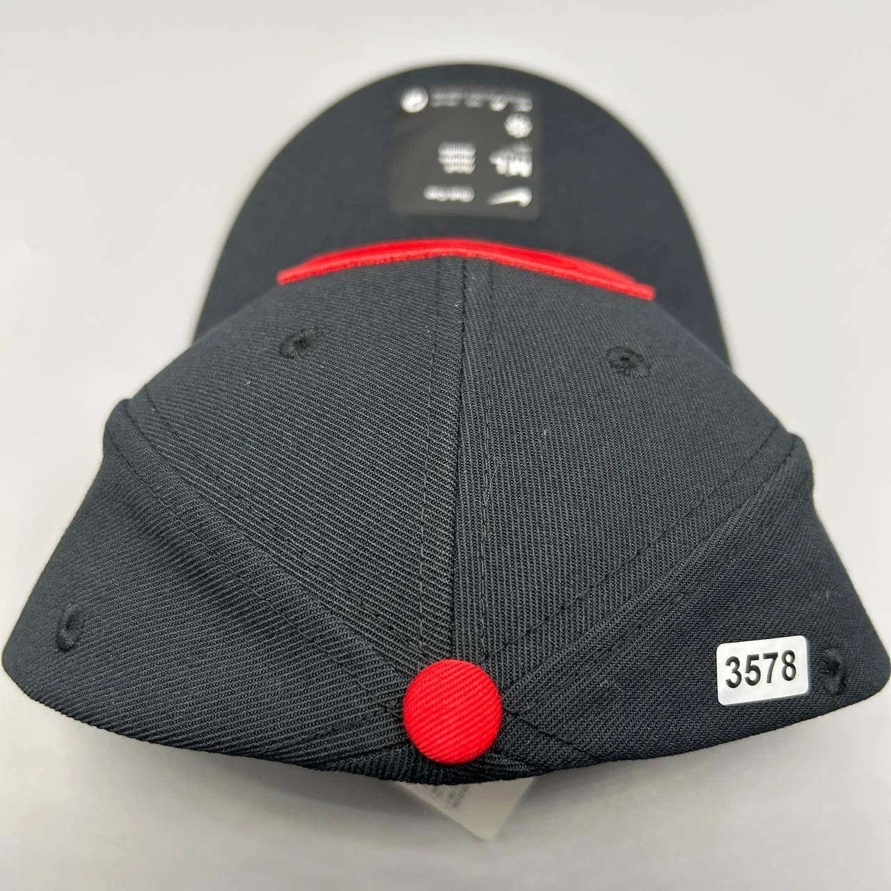 Nike Georgia Bulldogs x Nike Club Hat Men M-L Dri-Fit Strap Back Size ONE SIZE - 8 Thumbnail