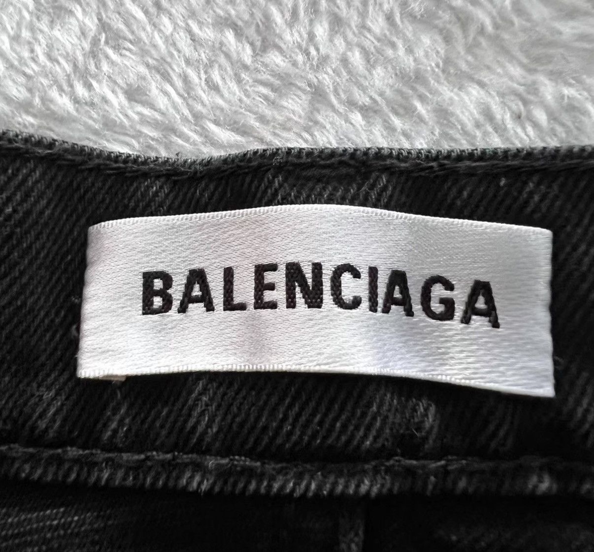 Balenciaga Balenciaga Black Washed Denim Jeans J41 Size 24" / US 00 / IT 34 - 3 Thumbnail