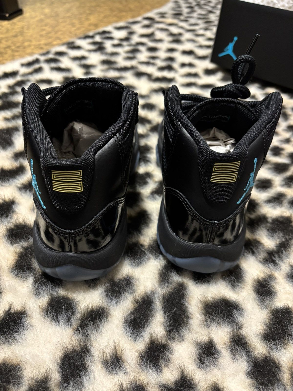 Jordan Brand Air Jordan 11 GS Gamma Blue Size US 5 / EU 37 - 4 Thumbnail