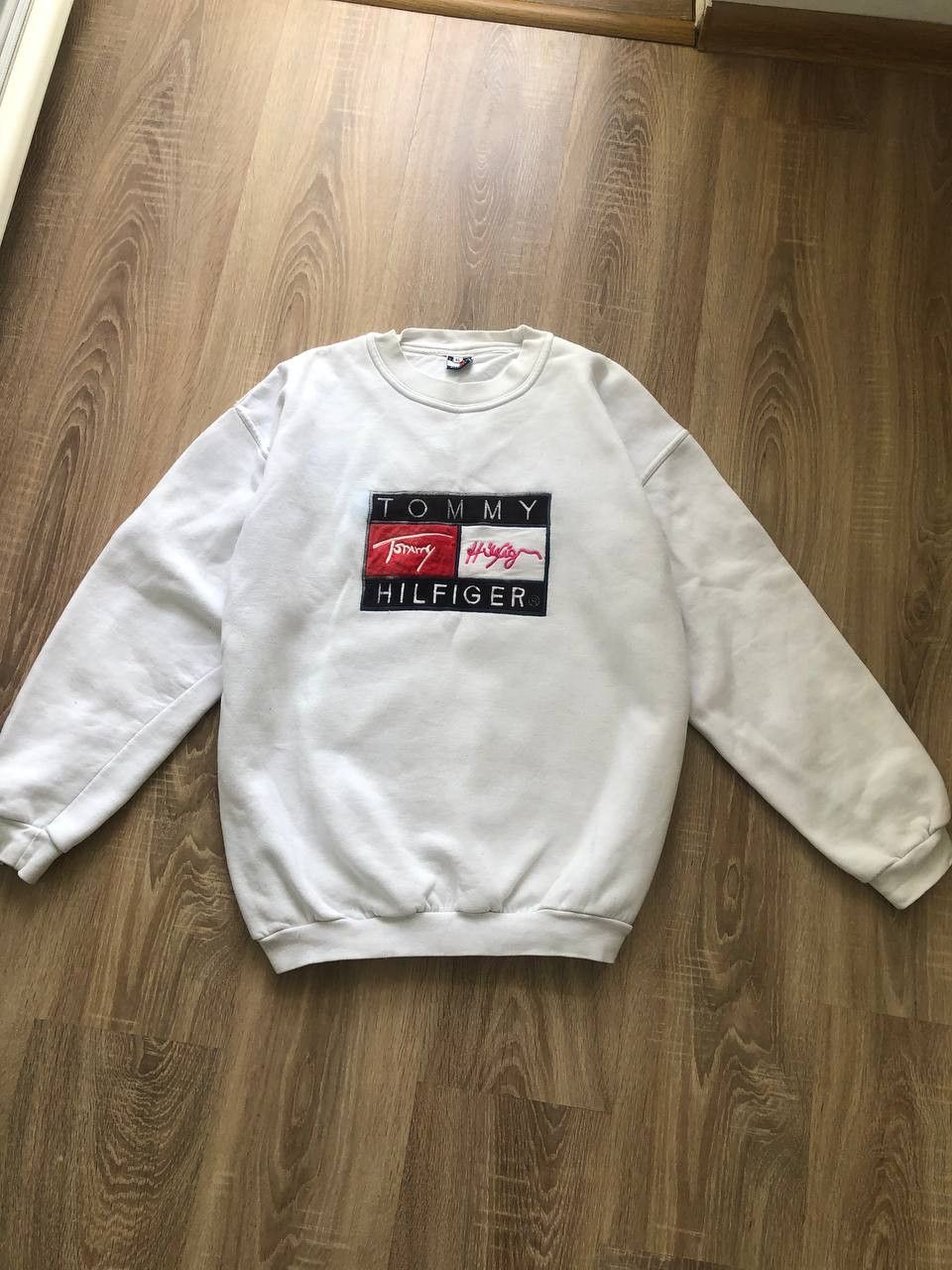 Oversized tommy hilfiger sweatshirt best sale