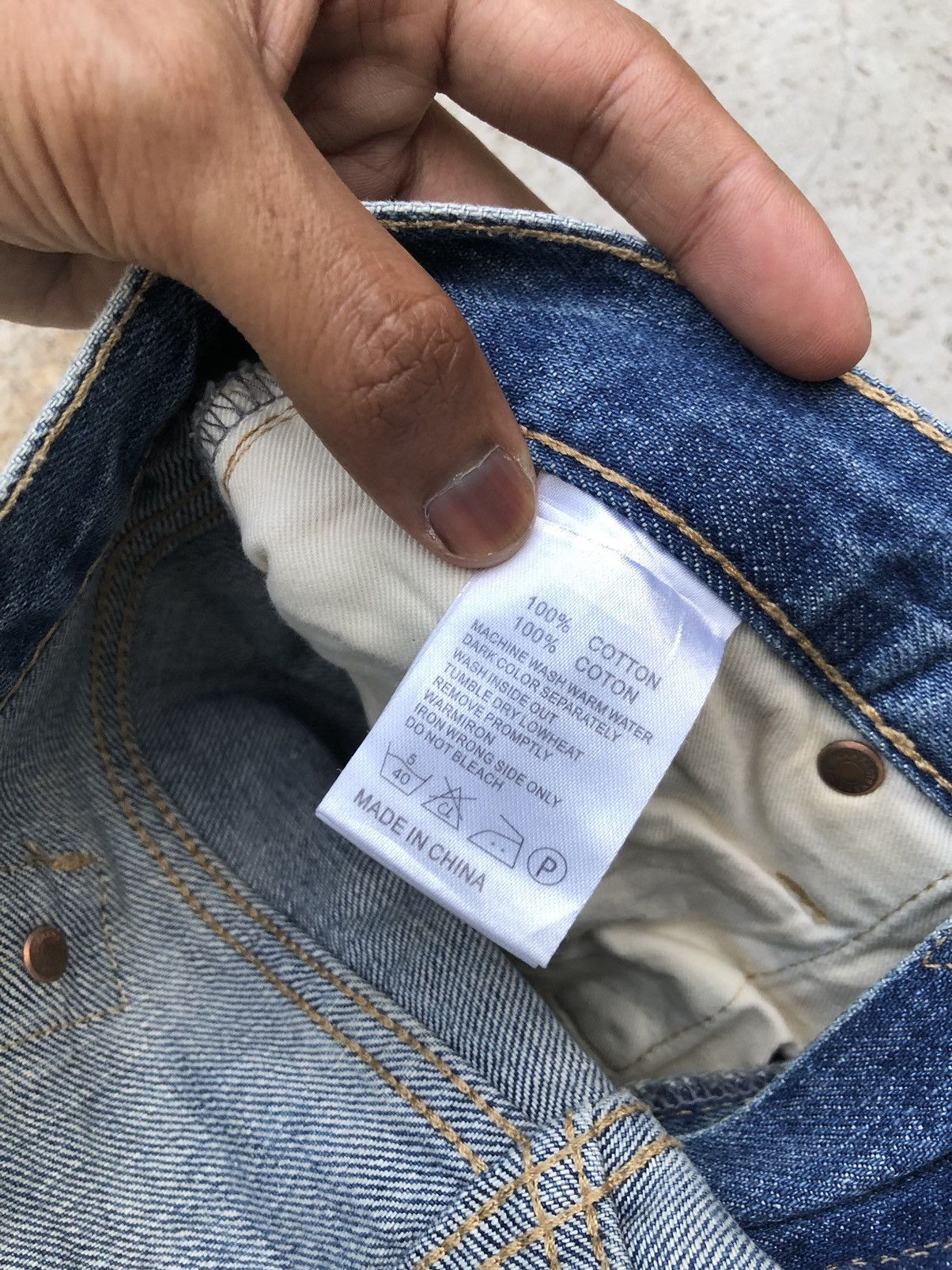 Japanese Brand BUCKLE BACK DISTRESSED DENIM BY L & CO Size US 29 - 2 Thumbnail