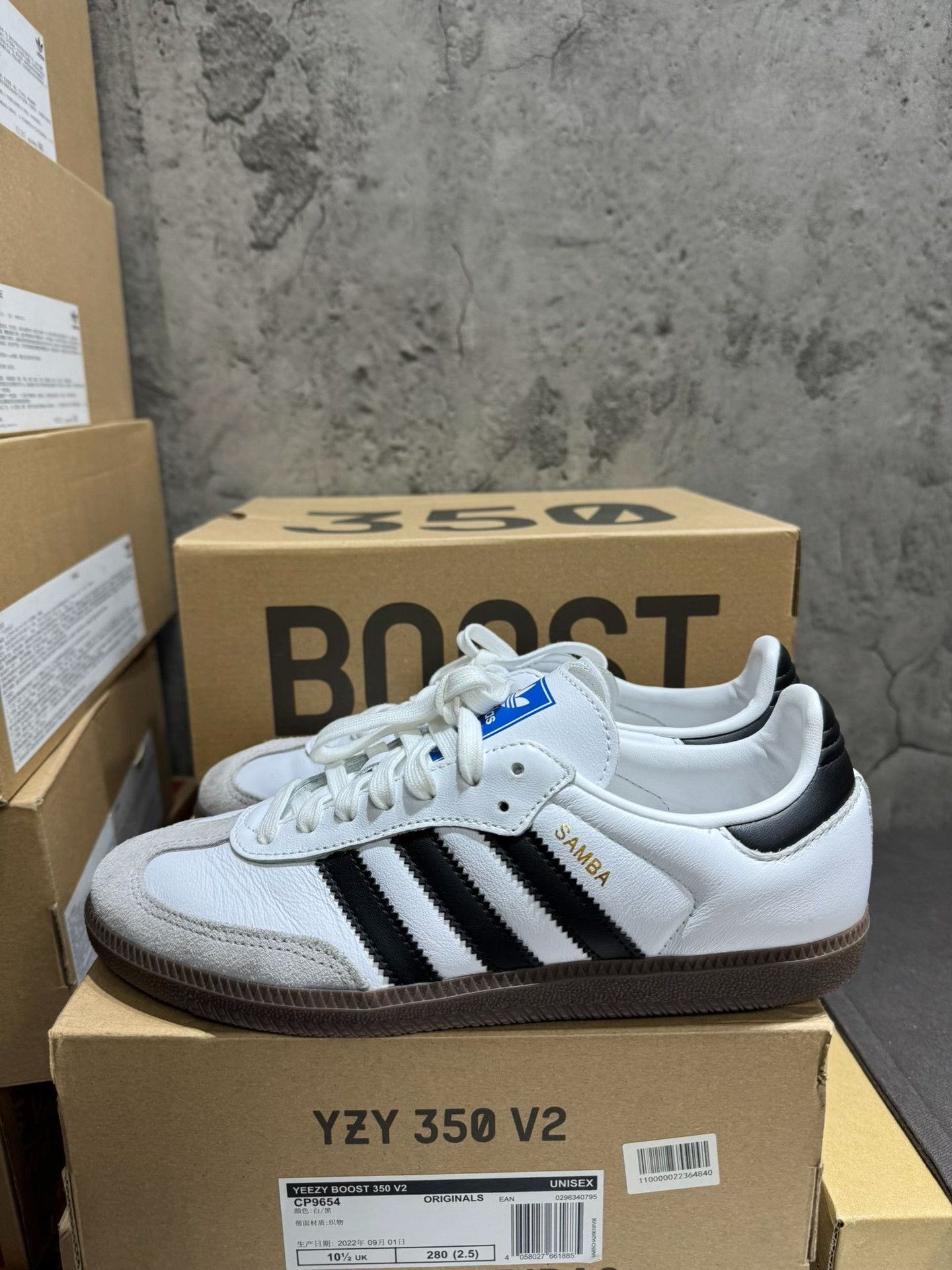 Adidas Adidas Retro Black Lowtop Sneakers 40 Men Size US 7.5 / EU 40-41 - 1 Thumbnail