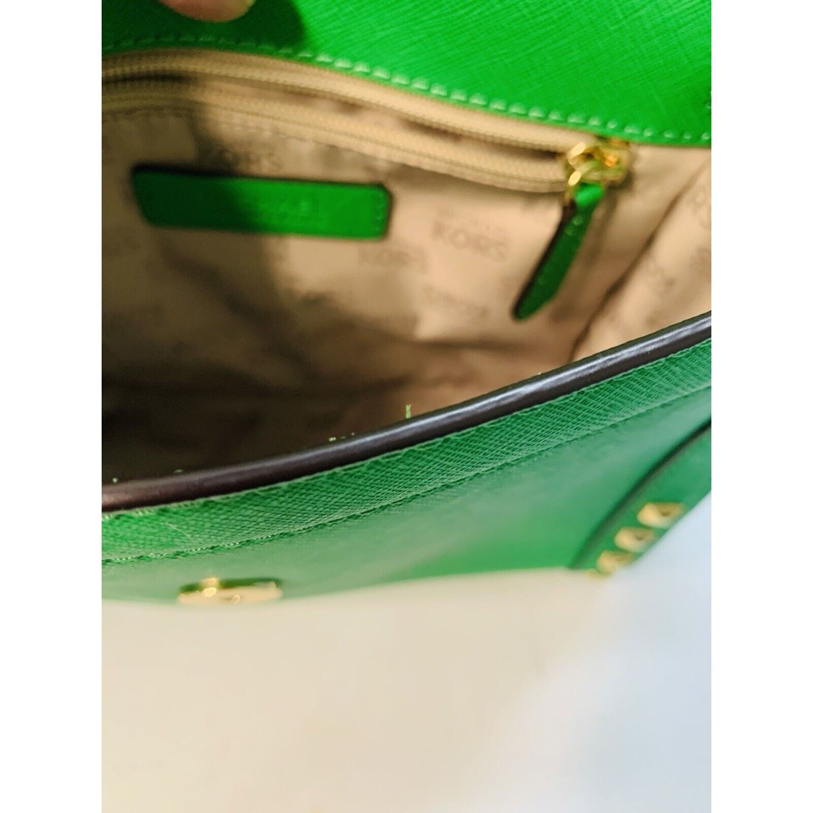 Michael Kors NWOT Michael Kors Dillon Green Palm STD MD Messenger Leather Size ONE SIZE - 13 Thumbnail