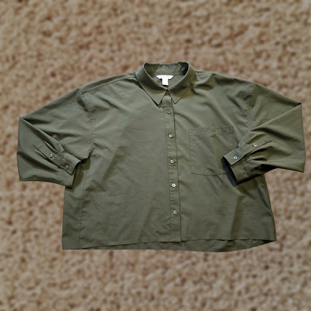Athleta Athleta Top Womens XL Green Cropped Stretch Tech Button Capsule Lightweight Blouse Shirt Womens XS? Size XL / US 12-14 / IT 48-50 - 1 Thumbnail