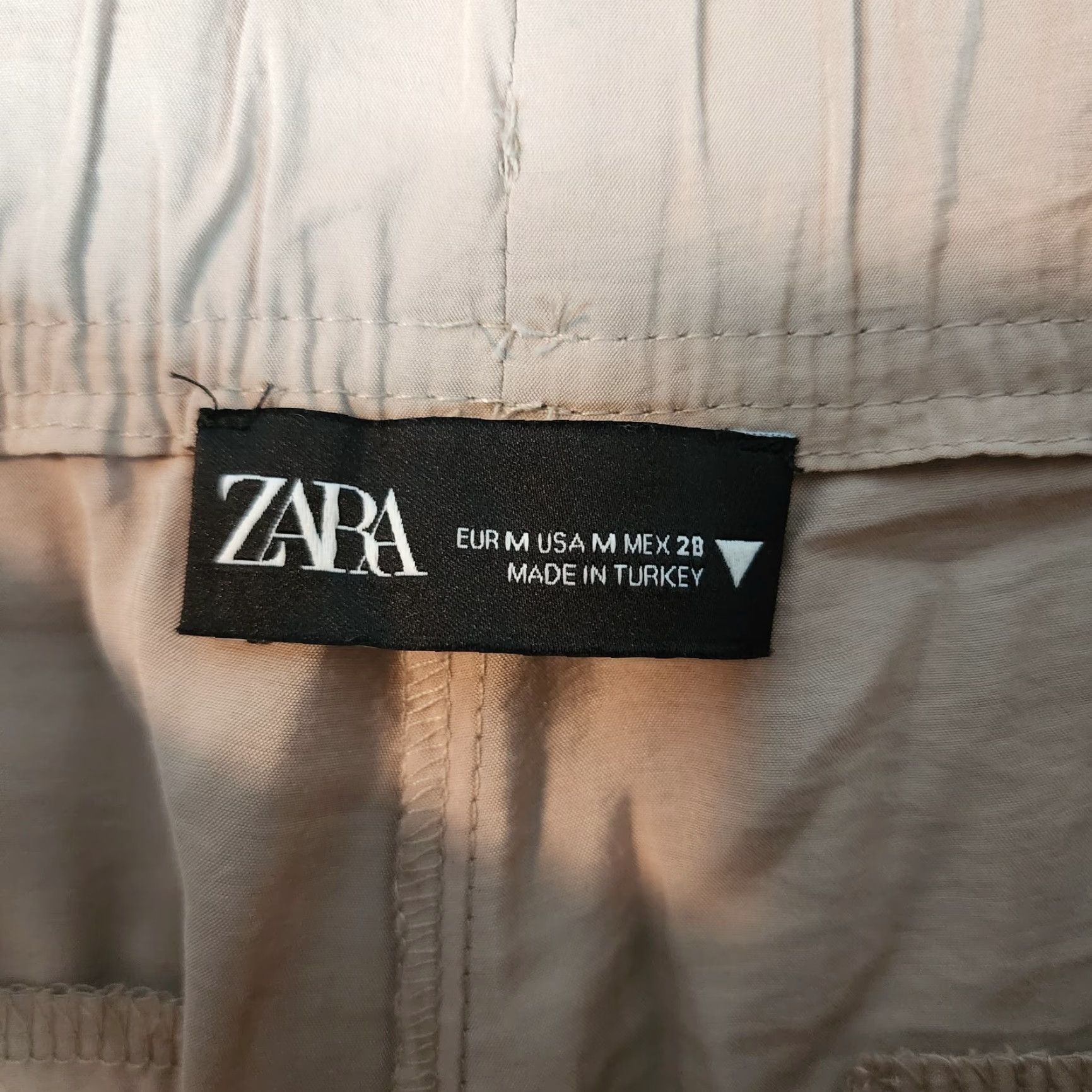 Zara Zara Pants Womens Size M Beige Loose Size 32" / US 10 / IT 46 - 4 Thumbnail