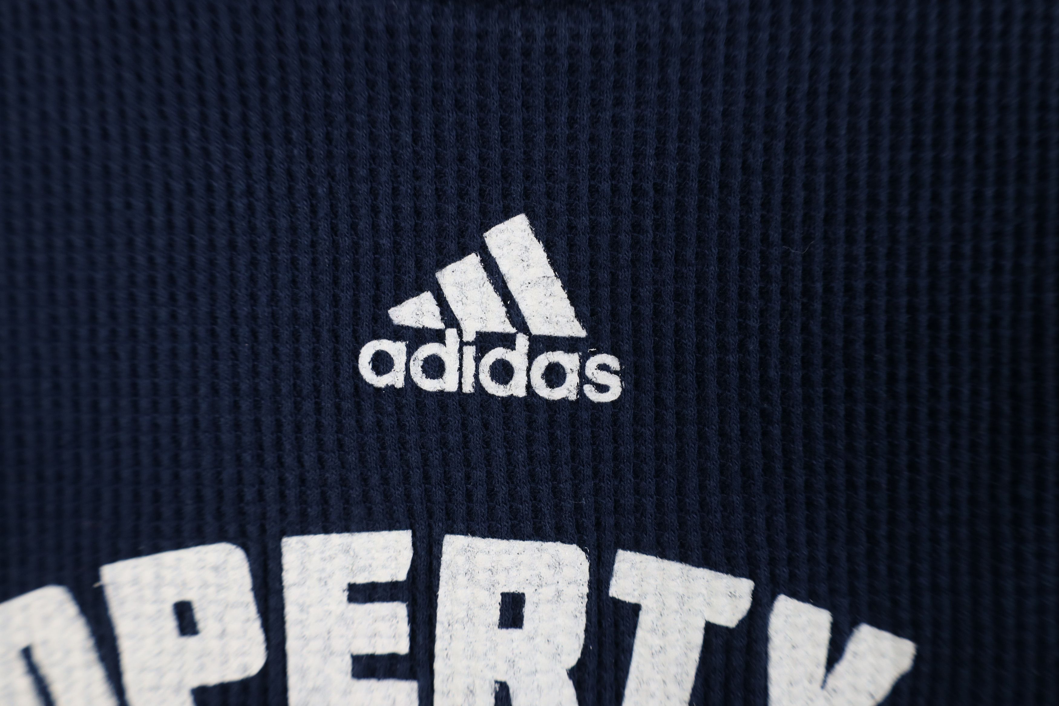 Adidas Vintage Adidas Basketball Thermal Waffle Knit T-Shirt Blue Size US XL / EU 56 / 4 - 5 Thumbnail