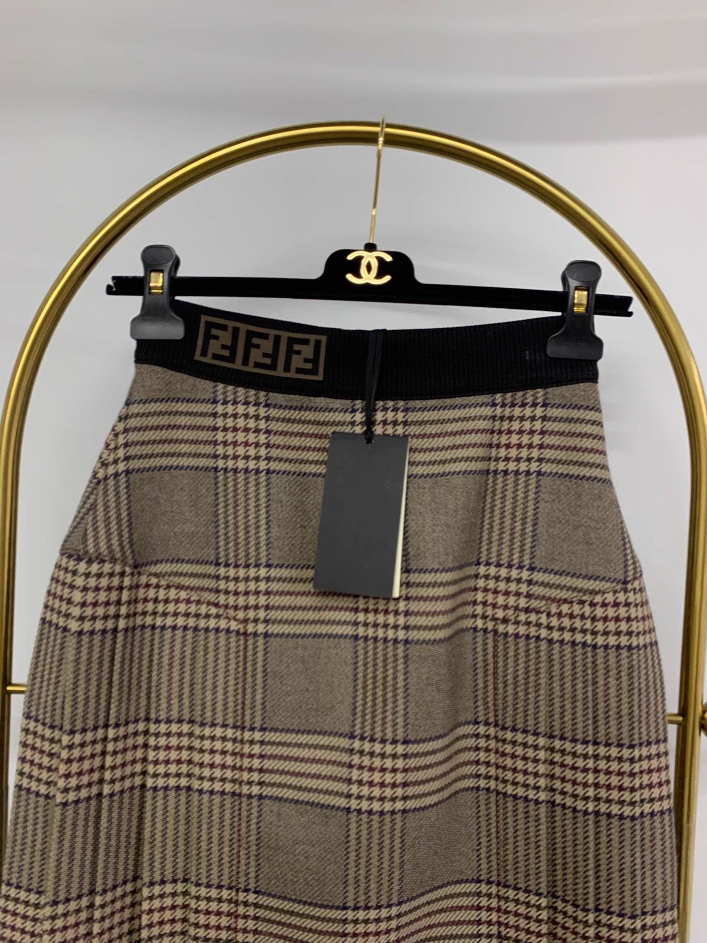 Fendi Fendi High-Waisted Check Skirt 38 New With Tags Size 27" / US 4 / IT 40 - 2 Thumbnail