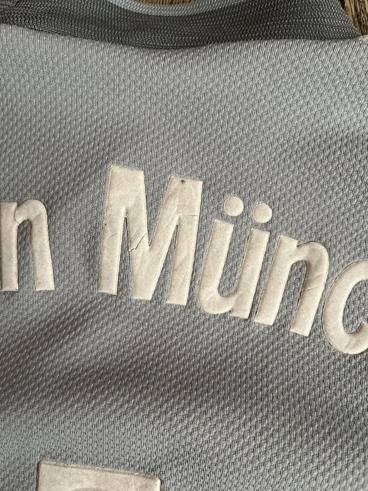 Adidas Adidas Bayern Munich #1 Oliver Kahn Goalkeeper Jersey 2002 Size US M / EU 48-50 / 2 - 20 Thumbnail