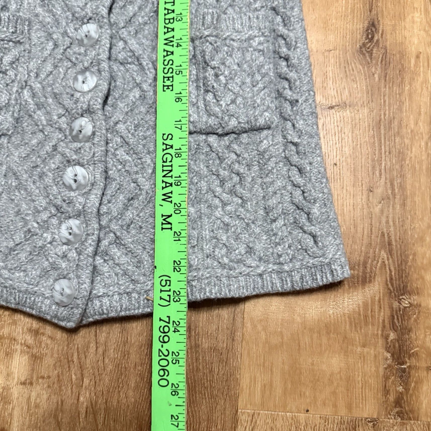 Vintage VINTAGE Aran Crafts Cardigan Sweater Button Down Pockets Gray Size L Women Merino Wool Down Knit Chunky Irland Regular Size M / US 6-8 / IT 42-44 - 8 Thumbnail