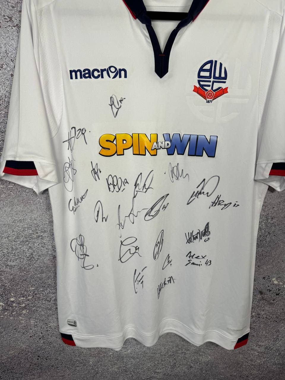 Macron × Vintage Vintage Bolton Wanderers 2016/17 Macron Soccer Jersey Size US XL / EU 56 / 4 - 3 Thumbnail