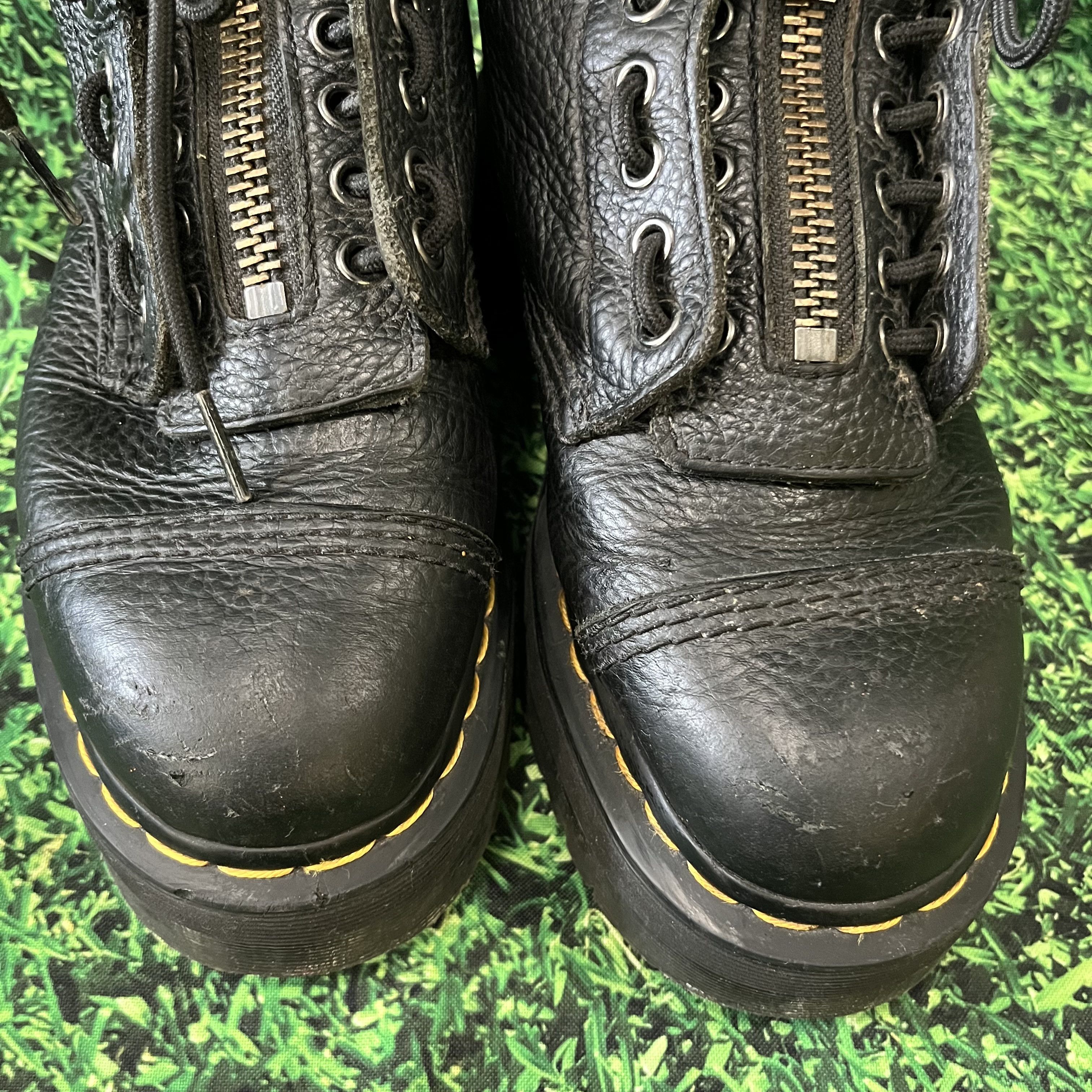 Dr. Martens DR MARTENS SINCLAIR MILLED NAPPA LEATHER boots Size US 7 / IT 37 - 2 Thumbnail