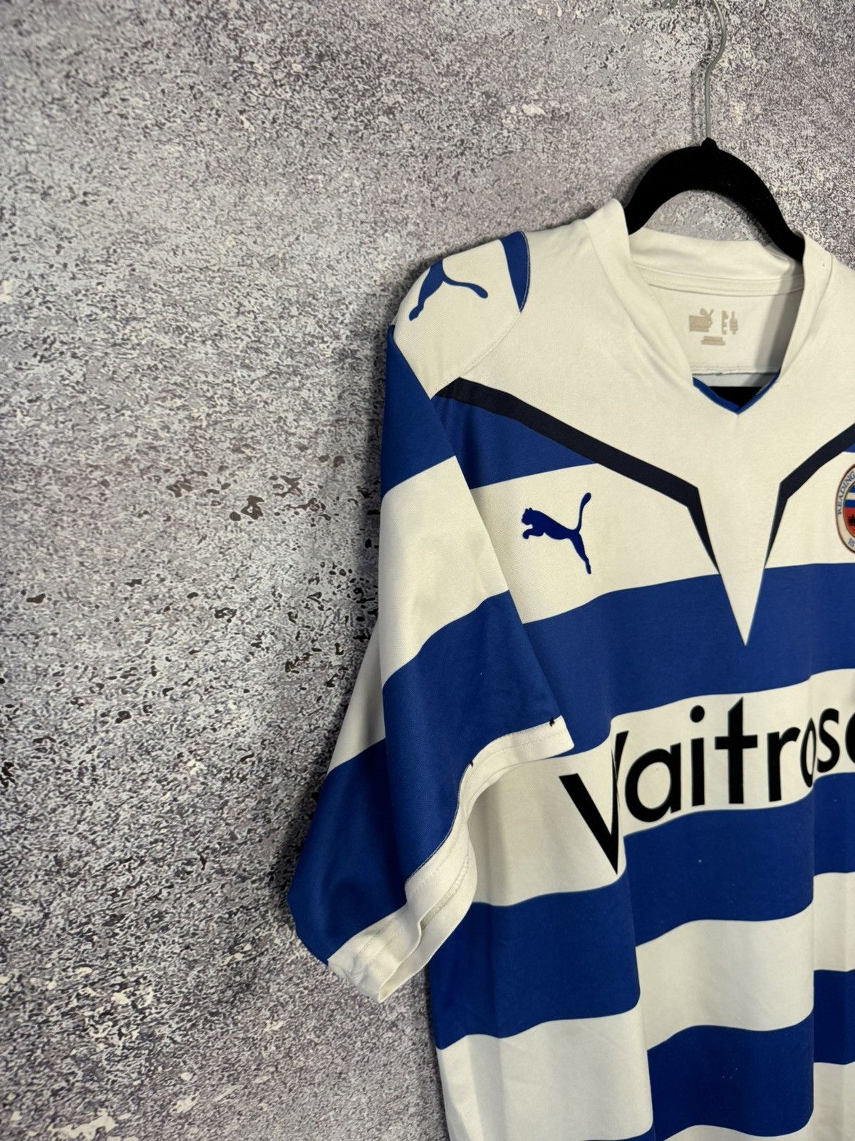 Puma × Vintage Vintage Reading 2009/10 Puma Soccer Jersey y2k blokcore Size US M / EU 48-50 / 2 - 5 Thumbnail