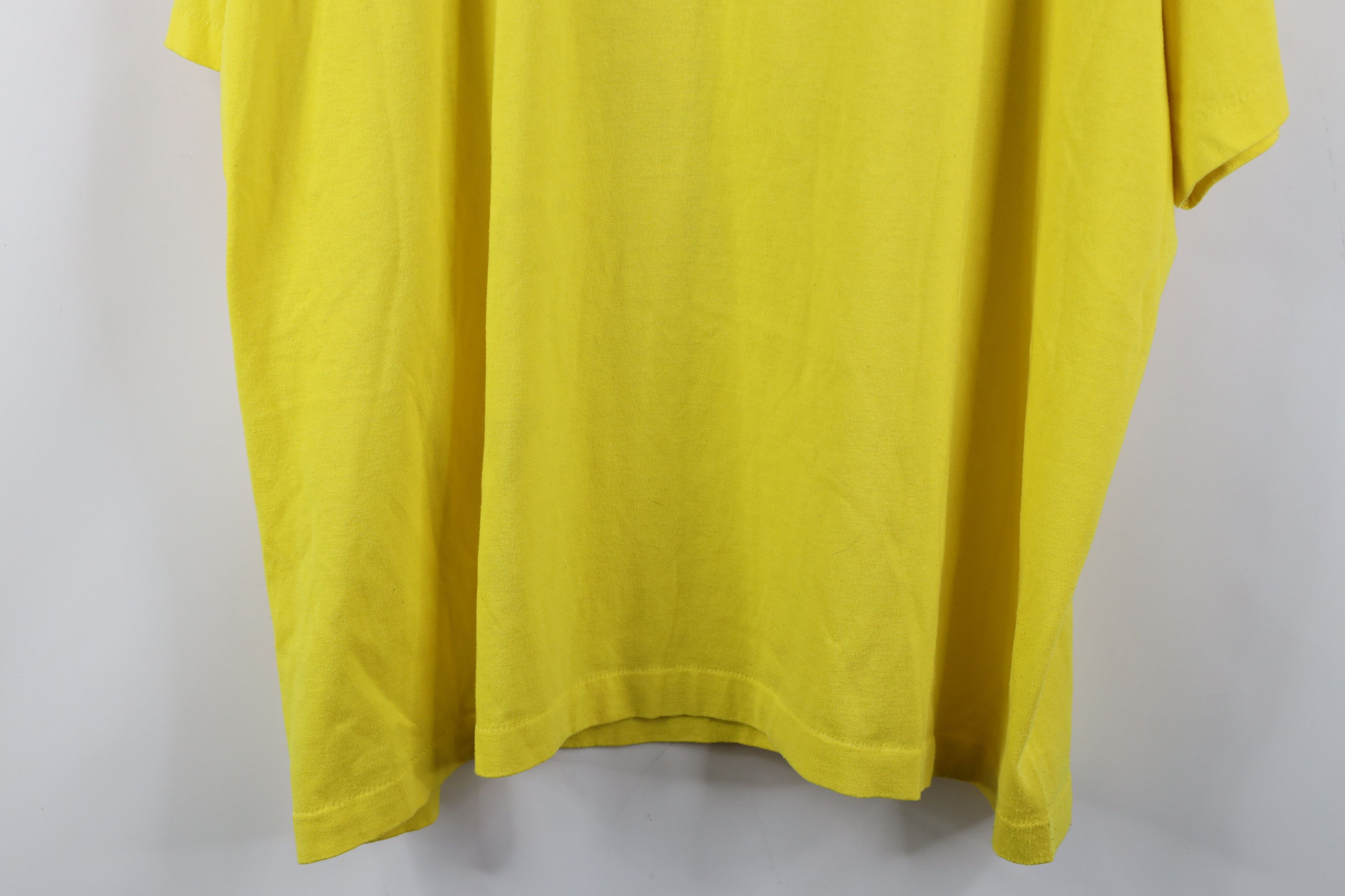 Vintage Vintage 90s Flag Bra Draft Card No Cigarette T-Shirt USA Size US XXL / EU 58 / 5 - 14 Thumbnail
