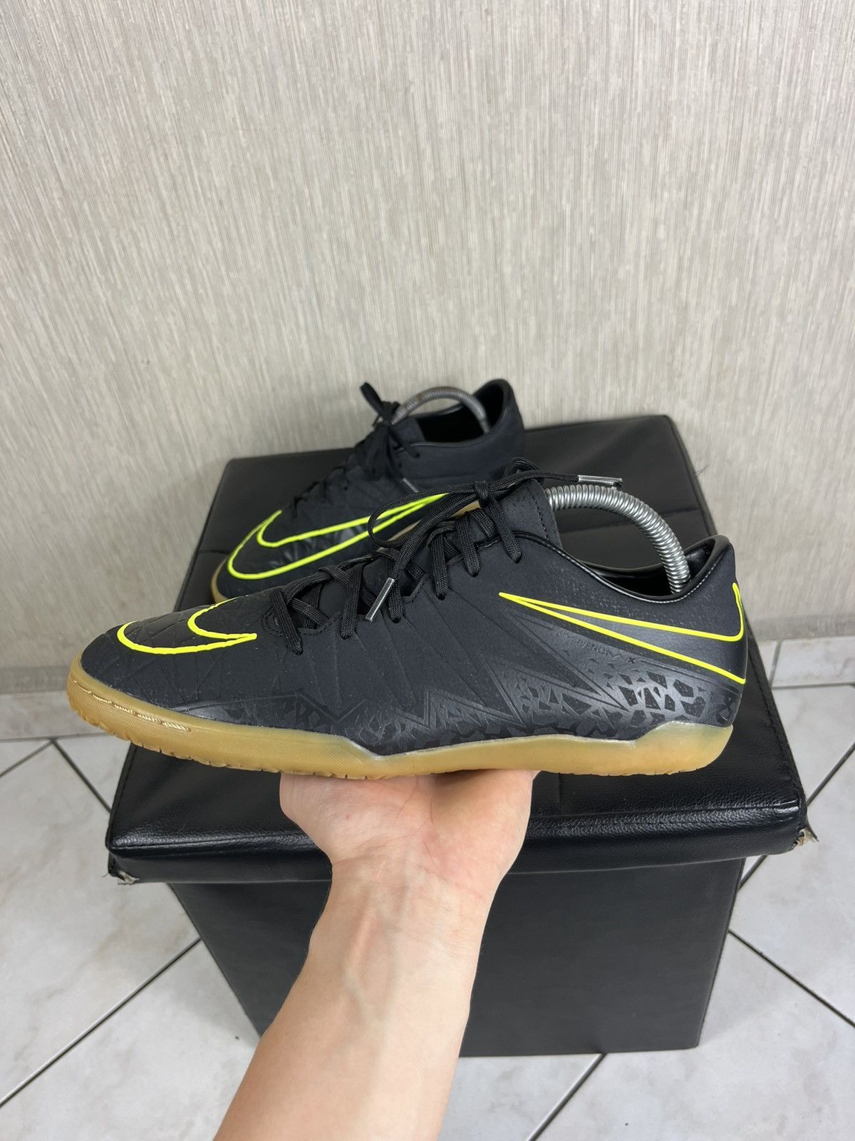Nike Vintage Nike OG hypervenom Pheron II soccer shoes Neymar Jr Size US 9.5 / EU 42-43 - 16 Thumbnail