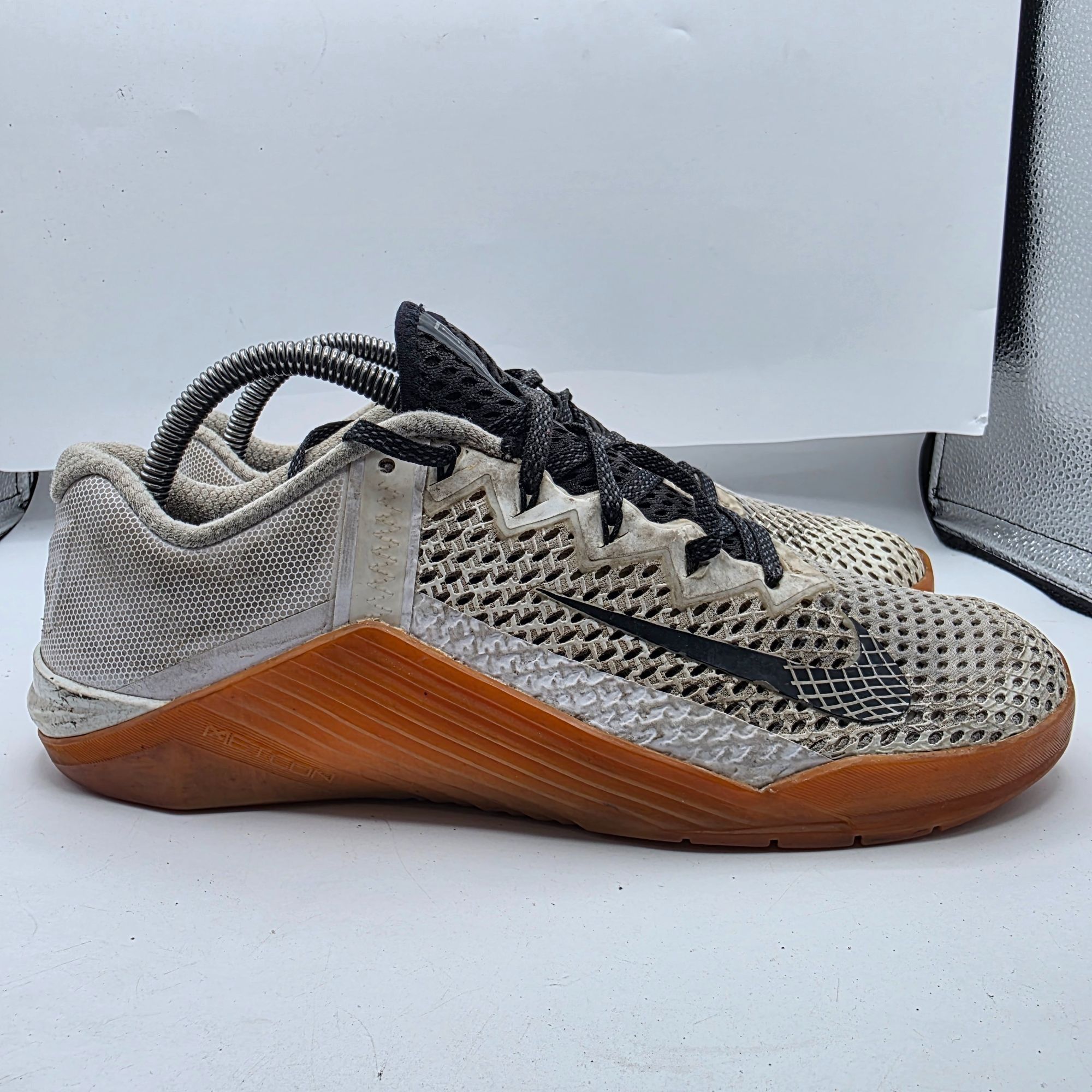 Nike Nike Metcon 6 By You Mens Size 9 White Gum Brown Training Sh Size US 9 / EU 42 - 13 Thumbnail