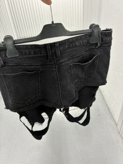 Other Unique and Fashion Setting Shorts wCorset Leg Straps on Back Size 40" / US 18 - 6 Thumbnail