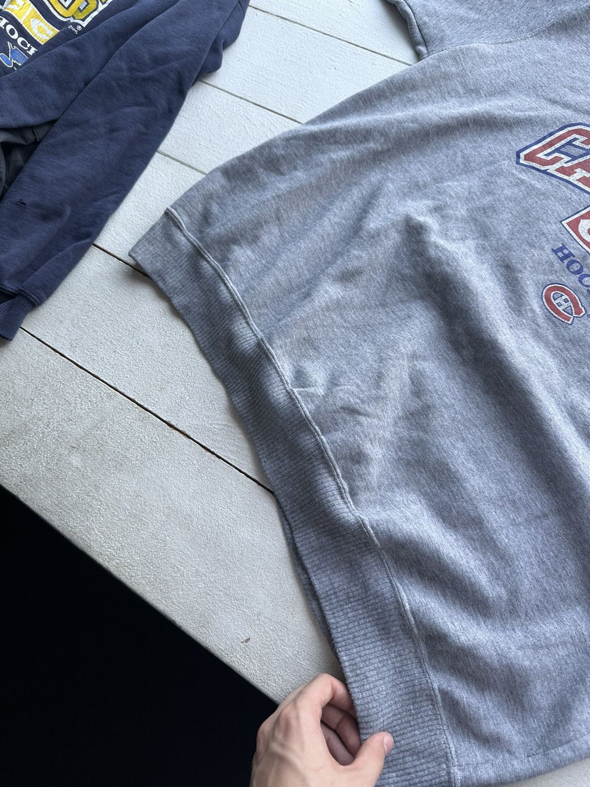 NHL 🚨VNTG 90s Montreal Canadiens Hockey SWEATSHIRT long sleeve Size US L / EU 52-54 / 3 - 4 Thumbnail