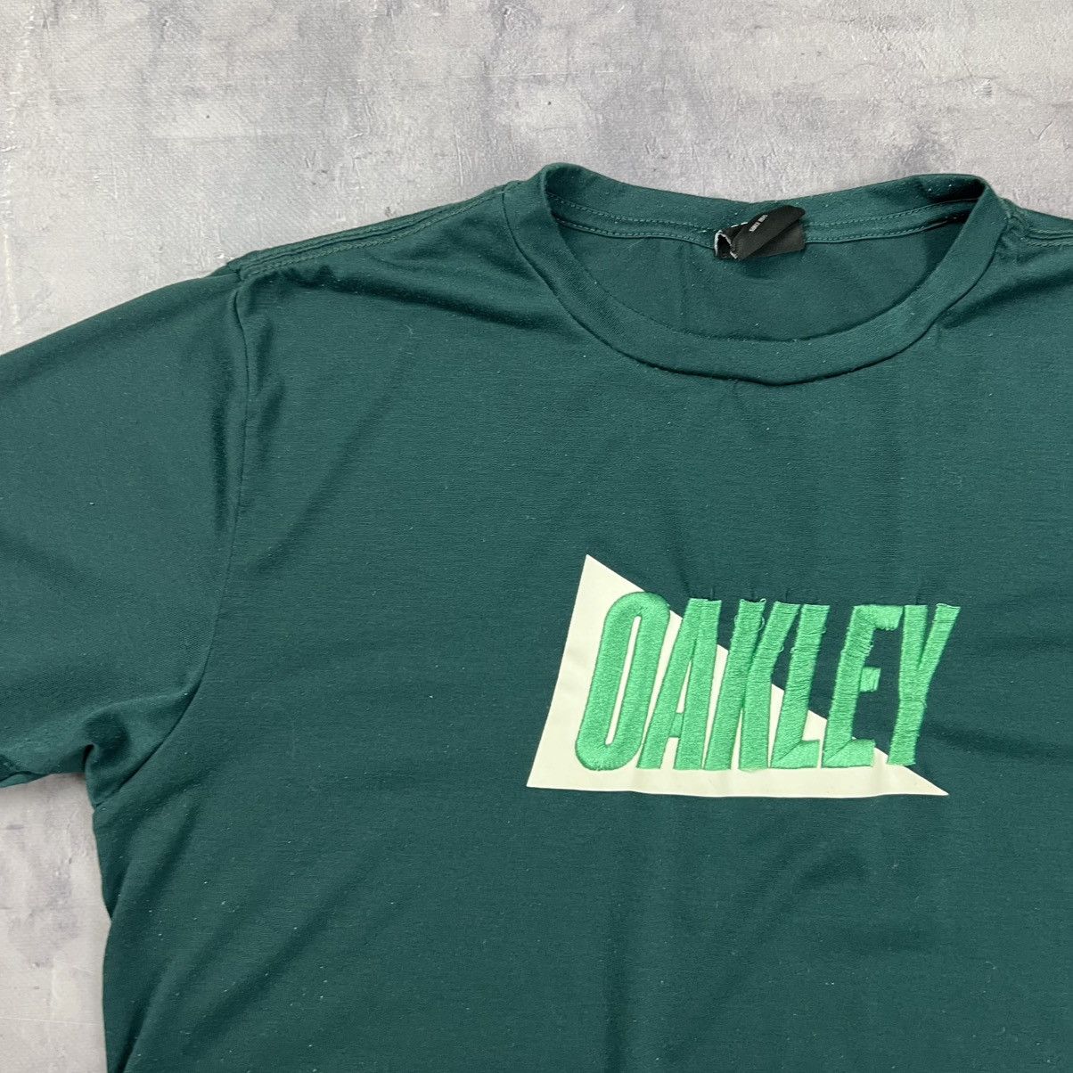 Vintage Rare! Oakley Perfomance Fit Spell Out Vintage Tee 00s Size US M / EU 48-50 / 2 - 3 Thumbnail