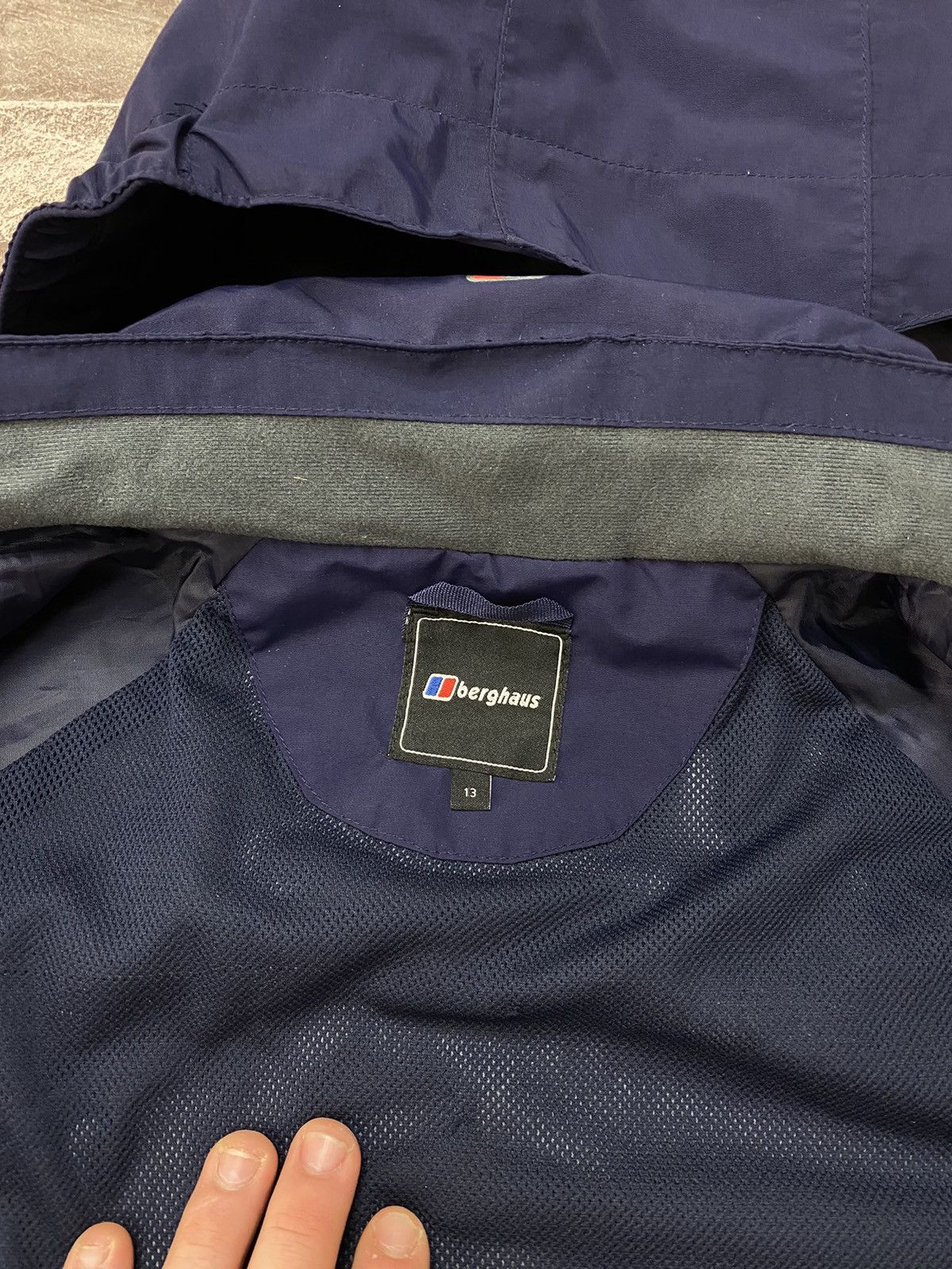 Berghaus × Mountain Hardwear Wmns Jacket/ Berghaus Outdoor Wear/ Waterproof Size XL / US 12-14 / IT 48-50 - 8 Thumbnail
