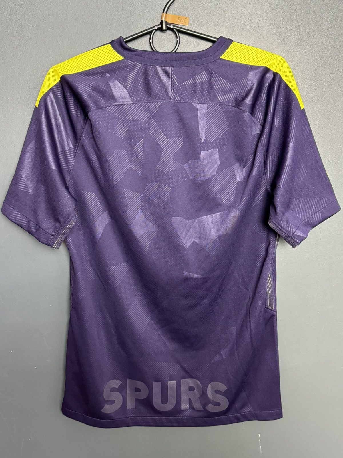 Nike Tottenham Hotspur 17/18 Third Football Jersey Size US S / EU 44-46 / 1 - 2 Thumbnail
