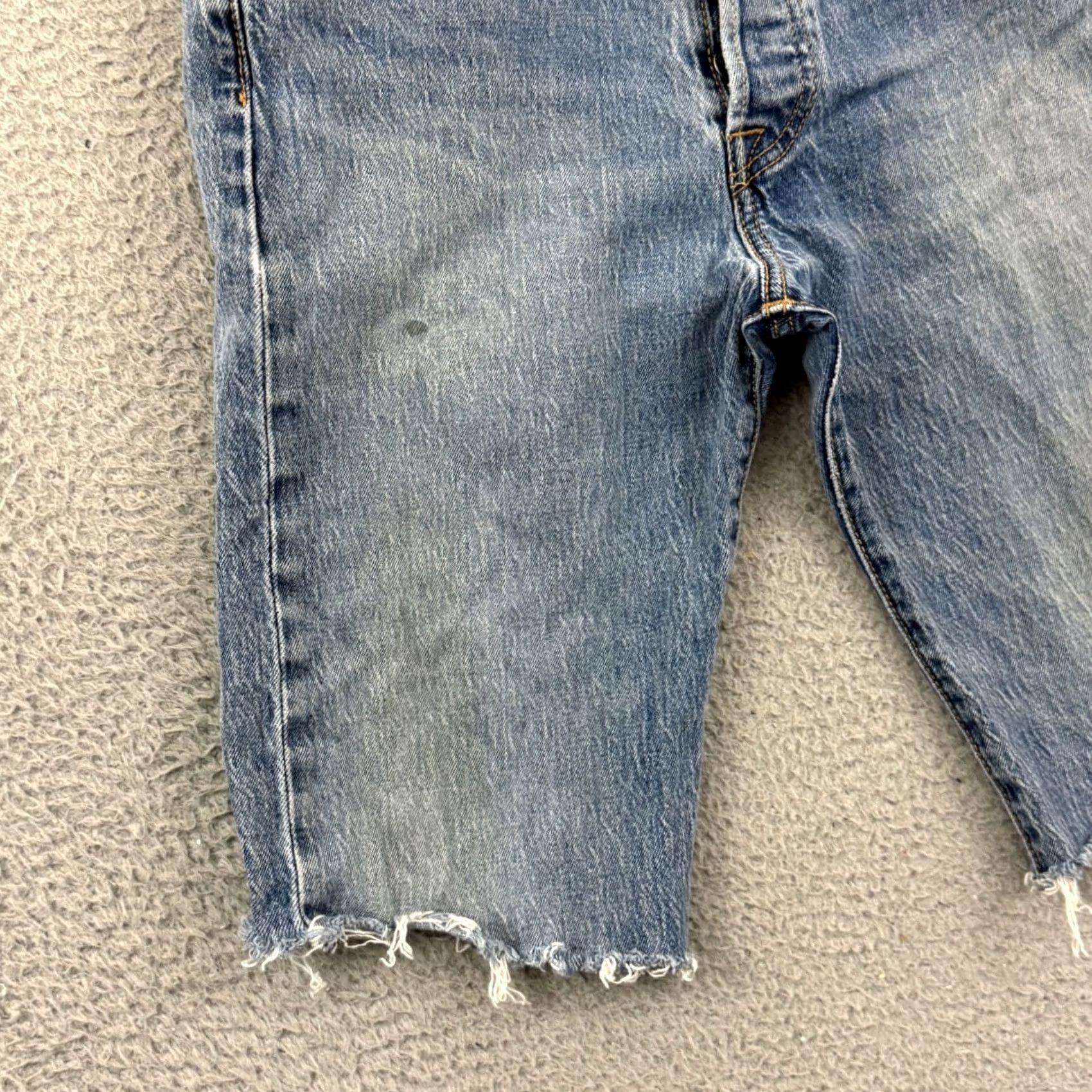 Levi's Levi's 501 Bermuda Shorts Mens 32 Blue Denim Button Fly 11in Inseam 5-Pocket Regular Fit Casual Outdoor Beach Summer Size US 32 / EU 48 - 3 Thumbnail