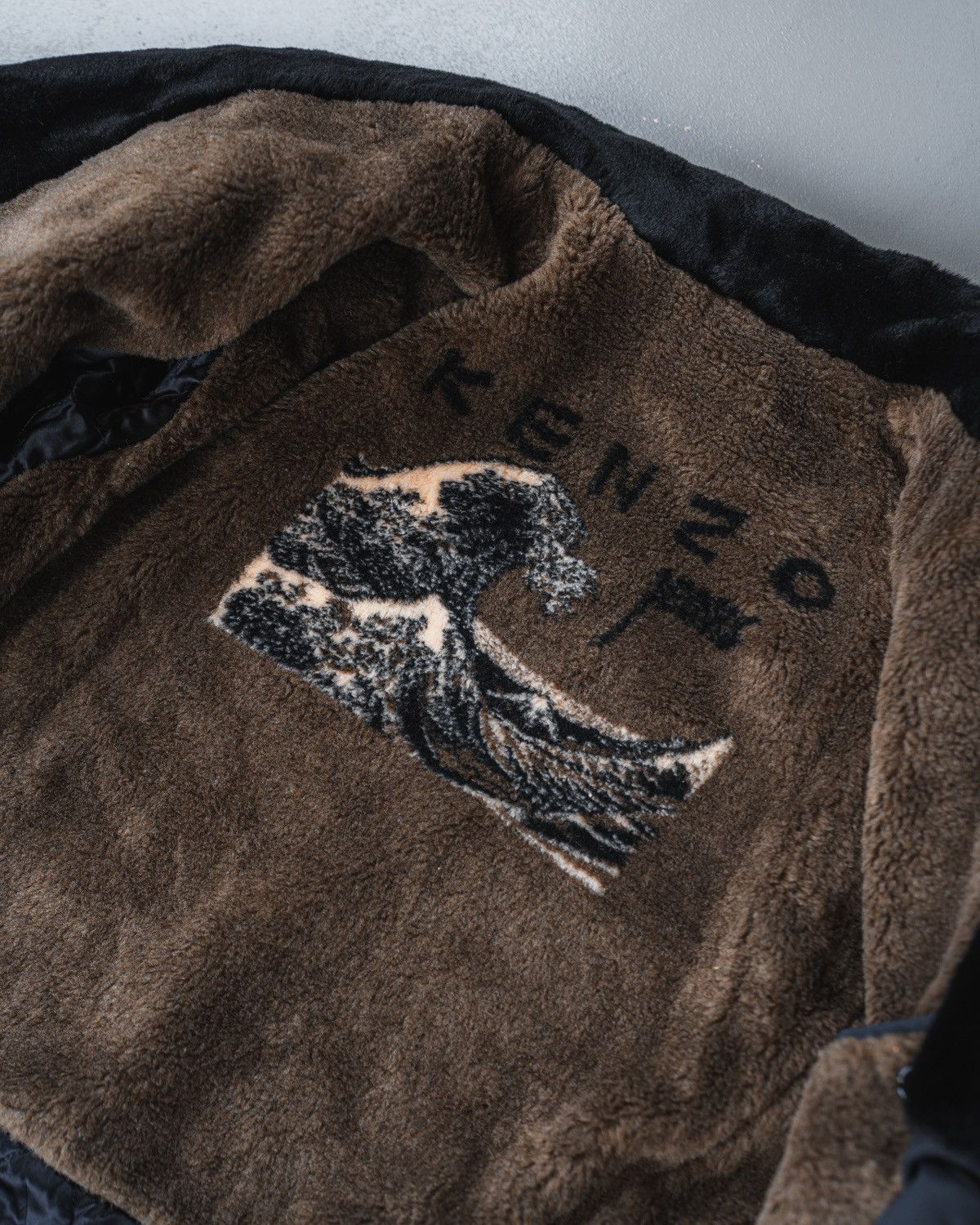 Kenzo Kenzo The Great Wave off Kanagawa Fur Coat Size US L / EU 52-54 / 3 - 3 Thumbnail