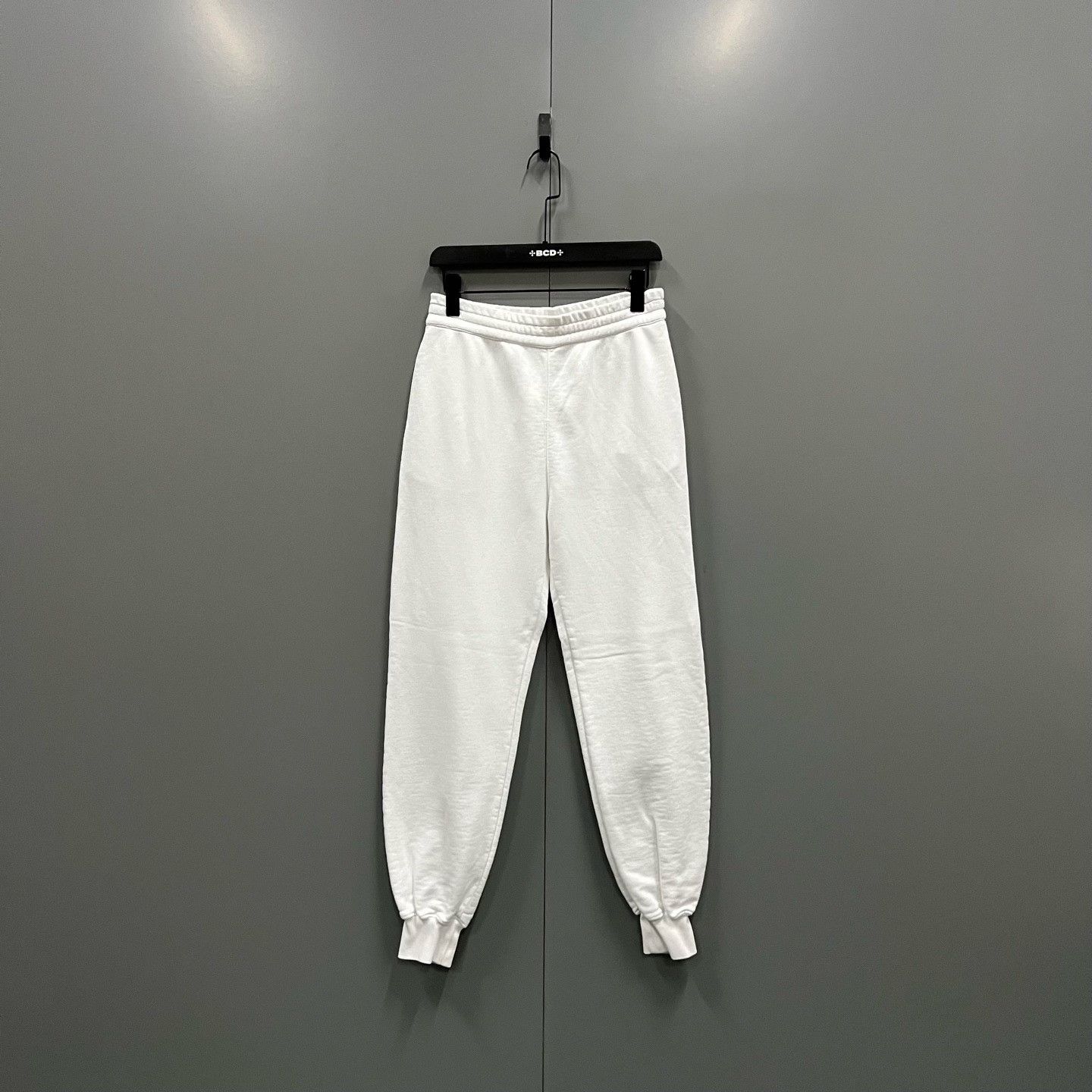 Alexander McQueen Alexander McQueen White Sweatpants 32 Men Size US 32 / EU 48 - 1 Thumbnail