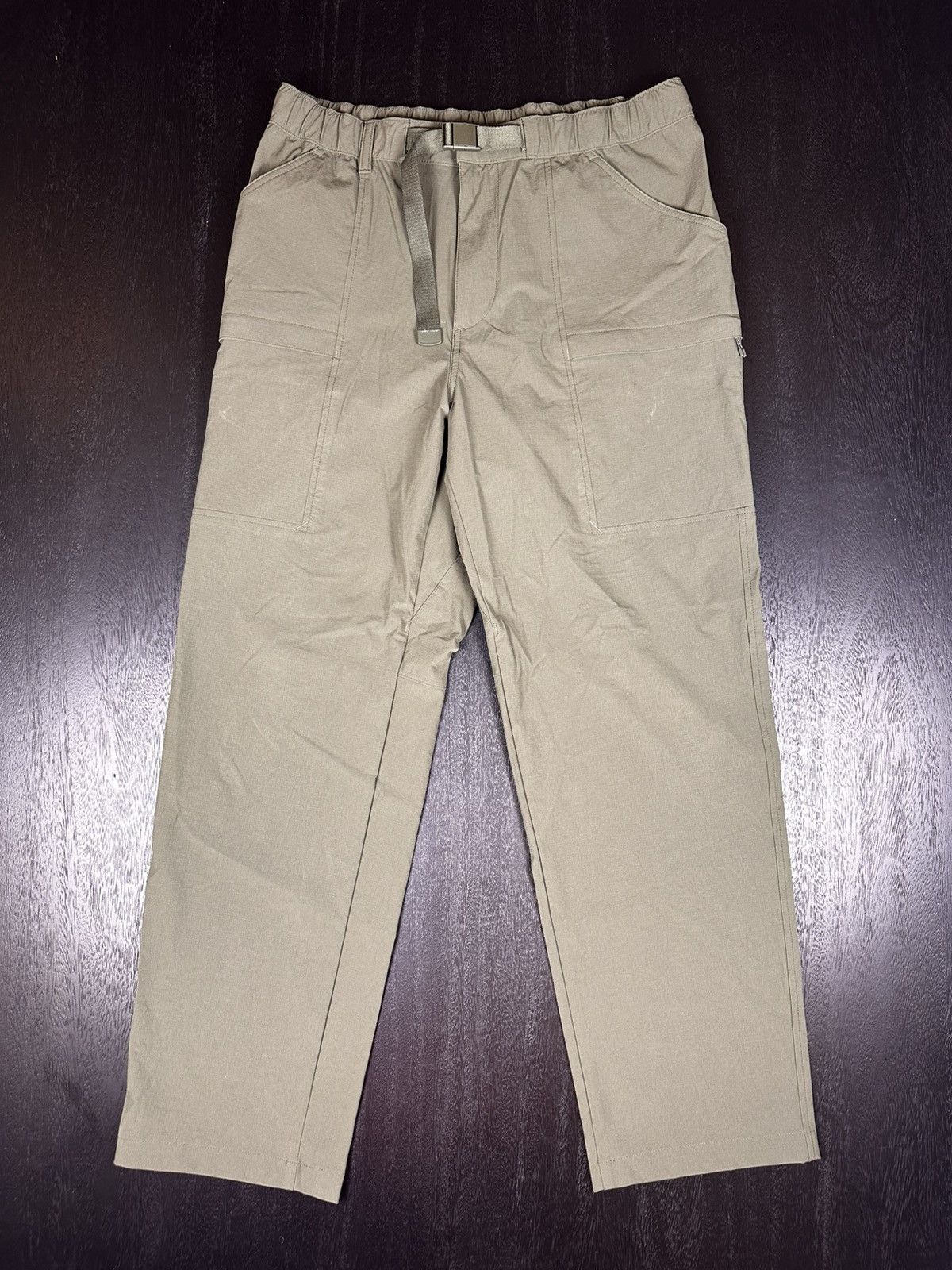 Uniqlo Uniqlo Nylon Cargo Pants — Olive Green (M) Size US 30 / EU 46 - 1 Thumbnail