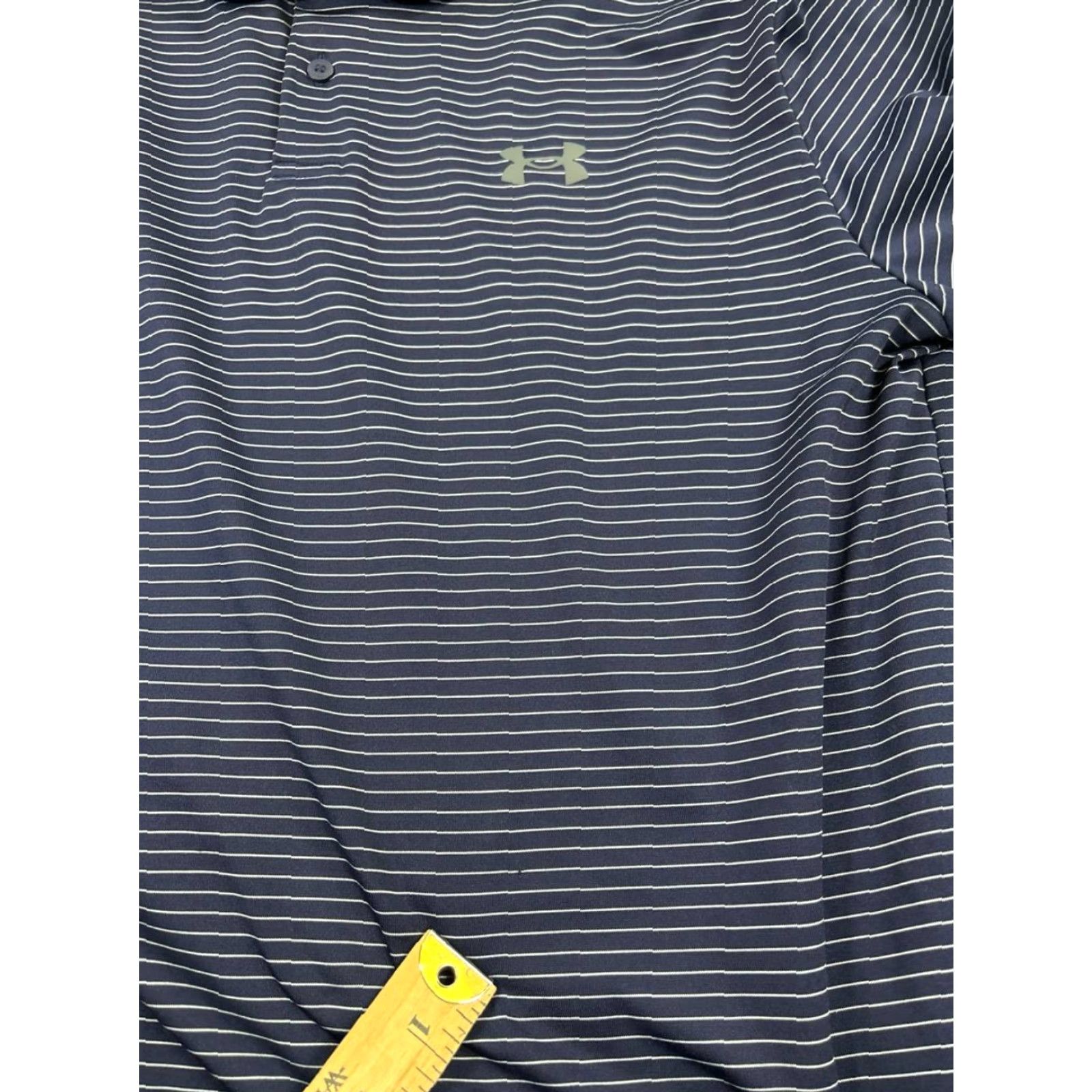 Under Armour Under Armour Polo Shirt Mens L Blue White Golf Shirt Short Sleeve Regular Fit Polo Mens Blue White Golf Size US L / EU 52-54 / 3 - 5 Thumbnail