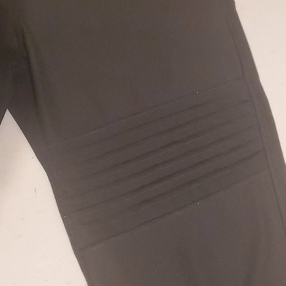 Avia Avia Black w Design and See-thru calf Sz. 2XL Leggings Size 38" / US 16 / IT 52 - 2 Thumbnail