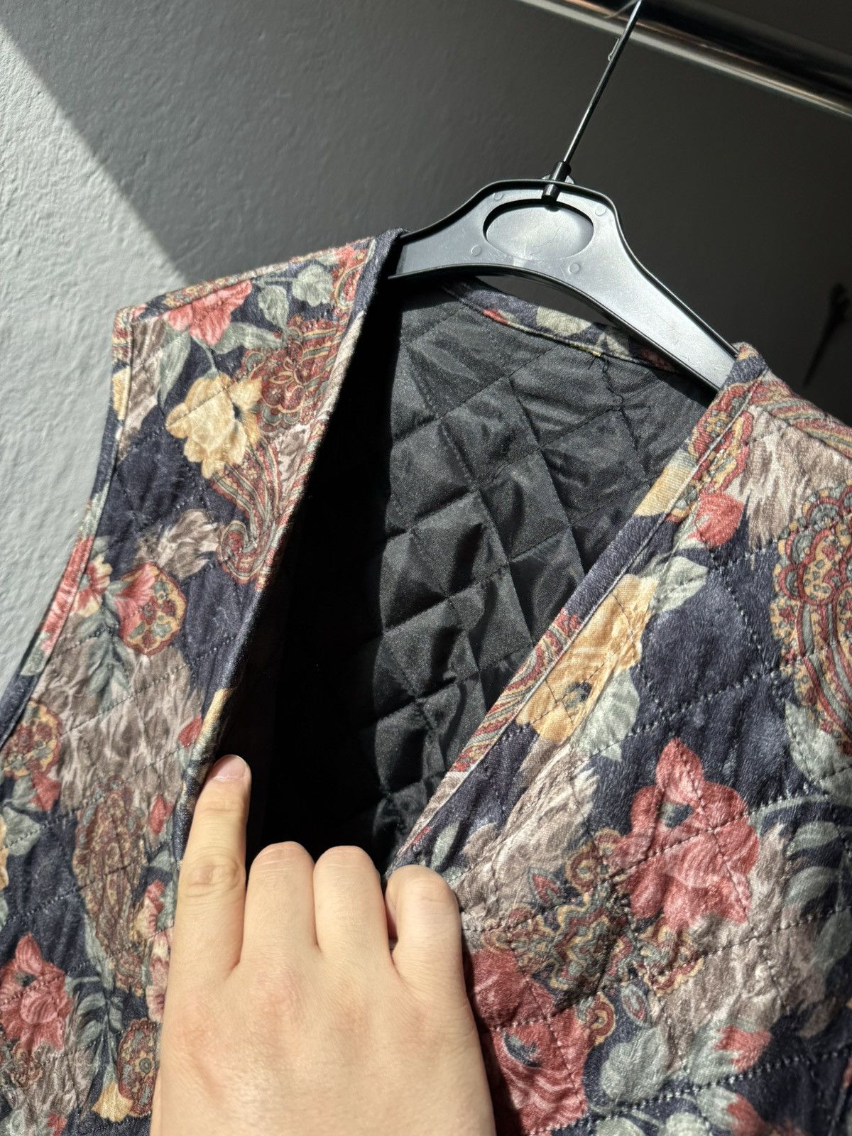 Acne Studios × Aime Leon Dore × Japanese Brand Vintage Quilted Vest Flowers Print ALD ACNE STUDIOS STYLE Size US L / EU 52-54 / 3 - 6 Thumbnail