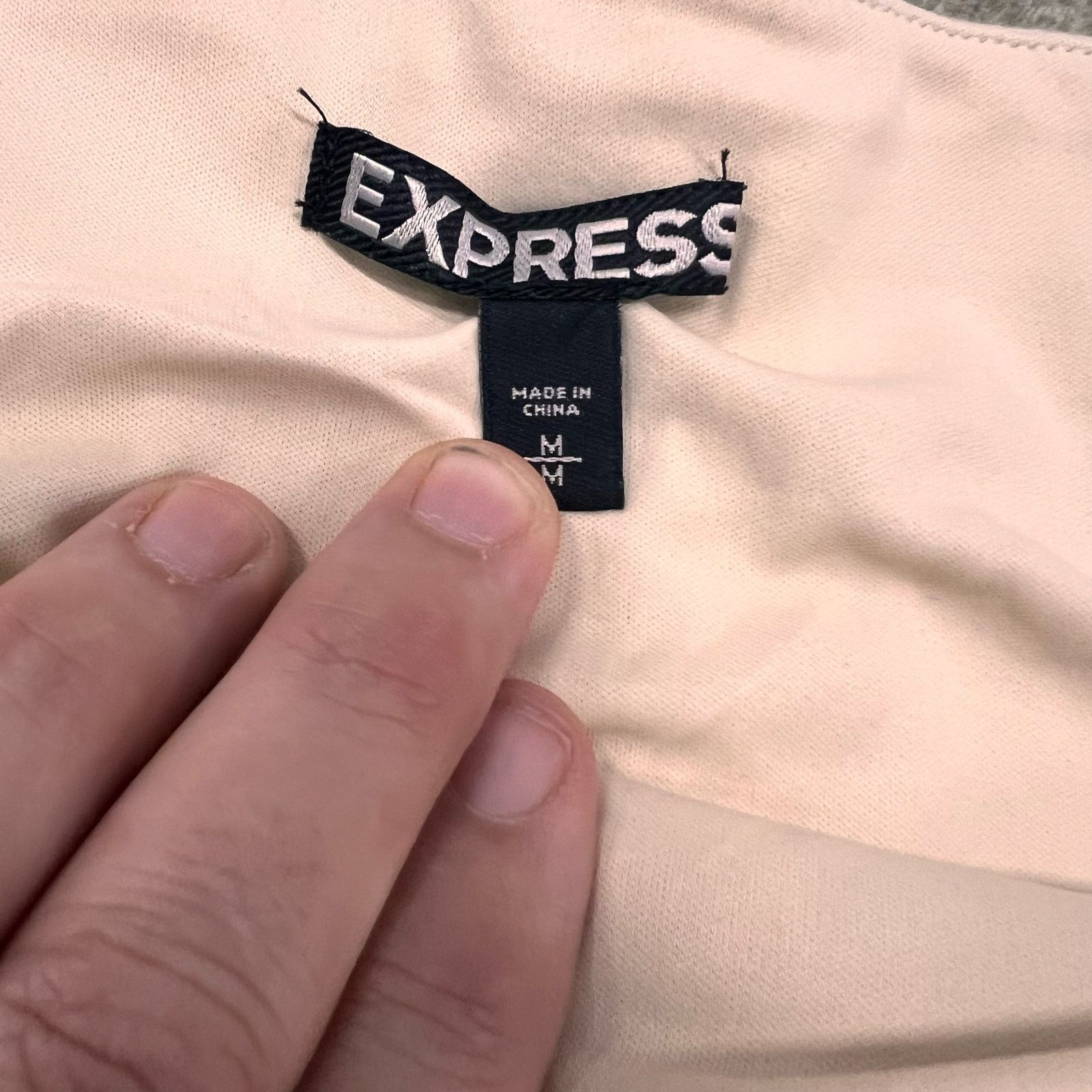 Express EXPRESS Ivory Aztec Sequin pull up Mini Skirt Size M Size 34" / US 12 / IT 48 - 4 Thumbnail