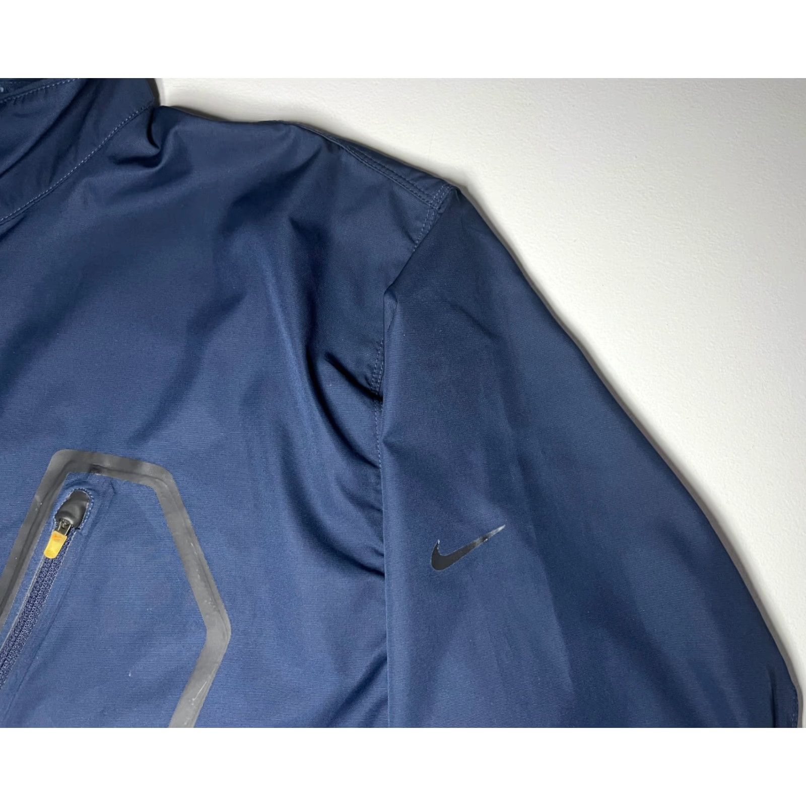 Nike VINTAGE Nike Men’s Clima-Fit Windbreaker Jacket XL Navy Zip Full-Size Wind-Resistant Pocketed Cross Training activewear Mens Size US XL / EU 56 / 4 - 6 Thumbnail