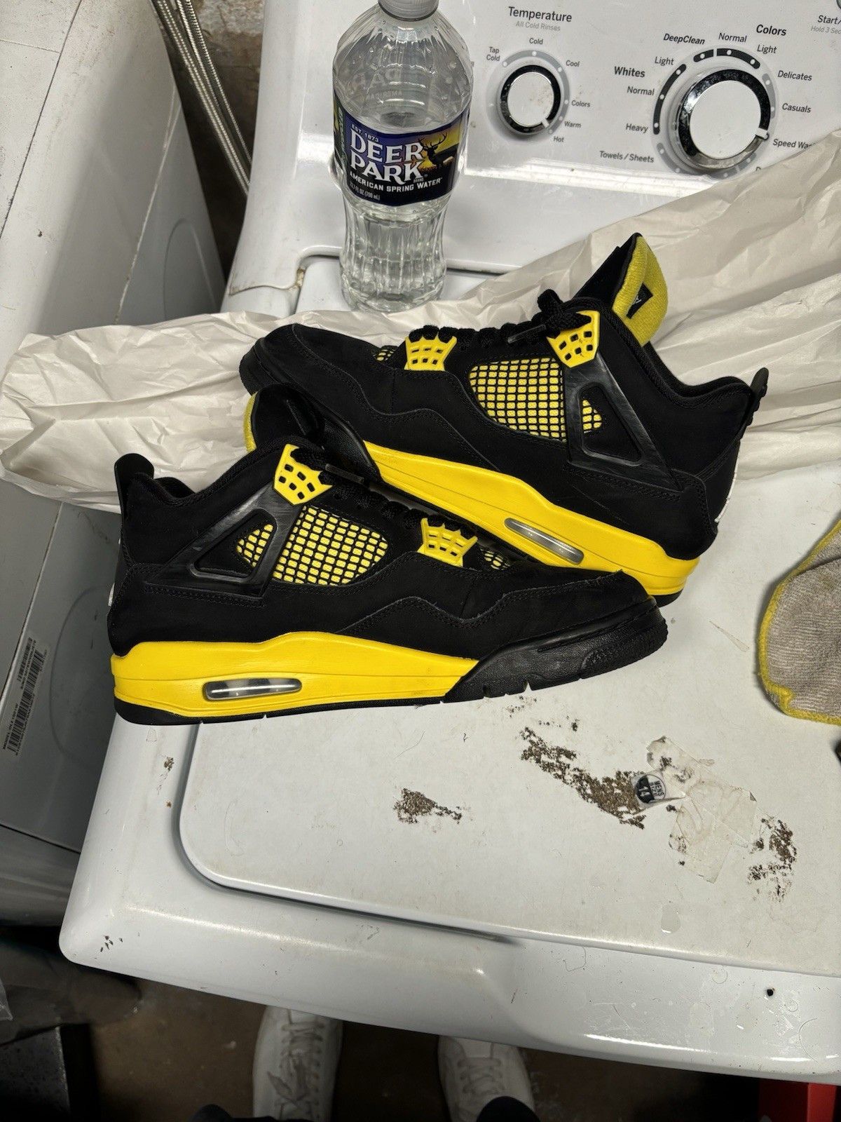 Jordan Brand Air Jordan 4 Retro Thunder Size US 8 / EU 41 - 2 Thumbnail