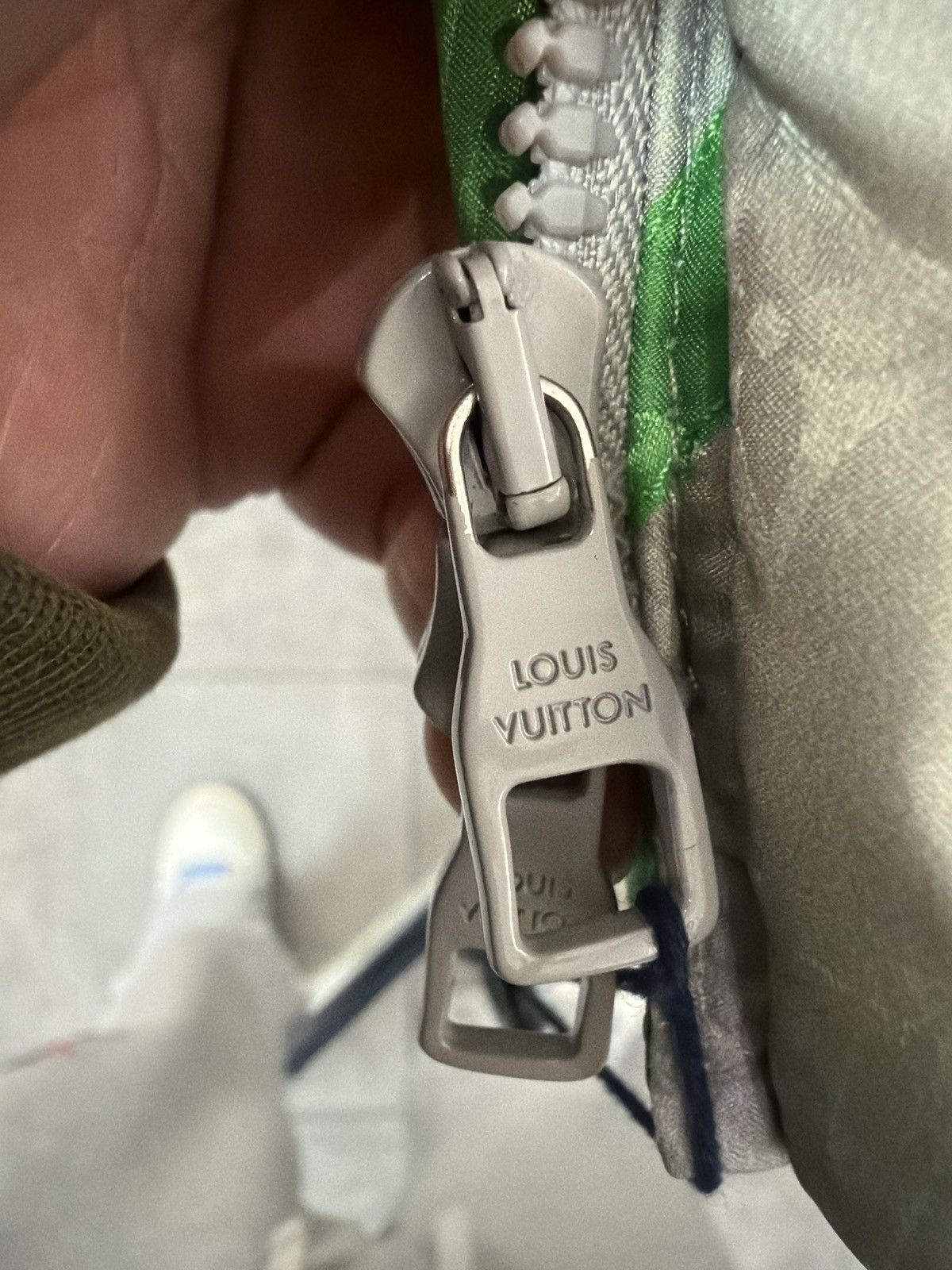Louis Vuitton Louis Vuitton patch worked portrait puffer jacket Size US M / EU 48-50 / 2 - 3 Thumbnail