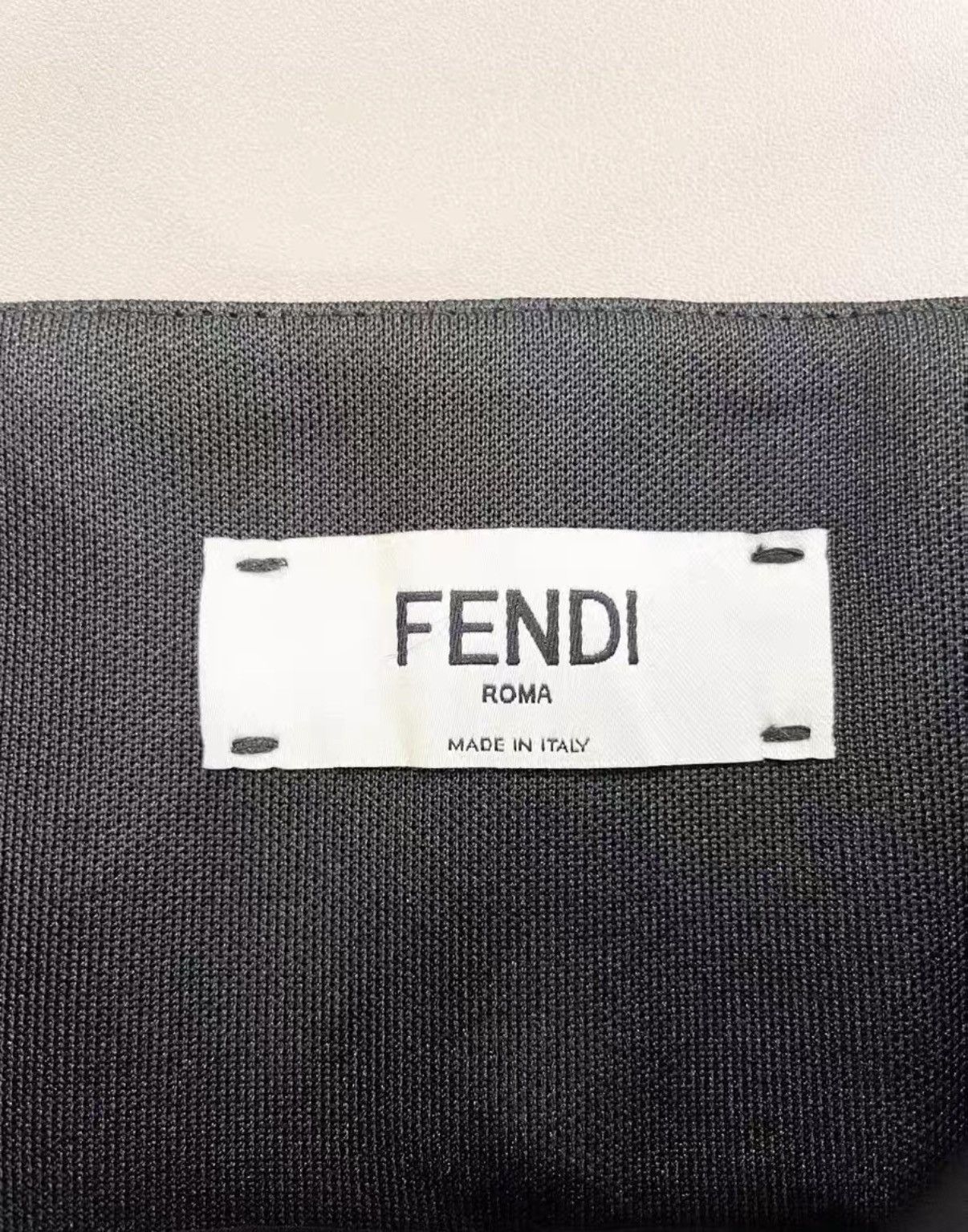 Fendi Fendi Classic Black High-Waisted Women's Shorts J33 Size 26" / US 2 / IT 38 - 3 Thumbnail