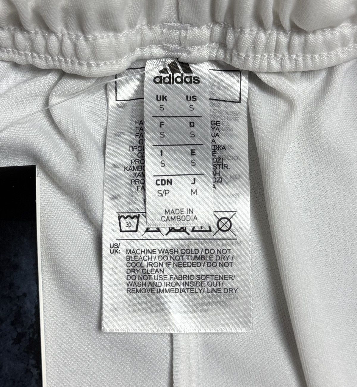 Other Manchester United 2020 2021 Home Football Shorts Adidas Size US 30 / EU 46 - 13 Thumbnail