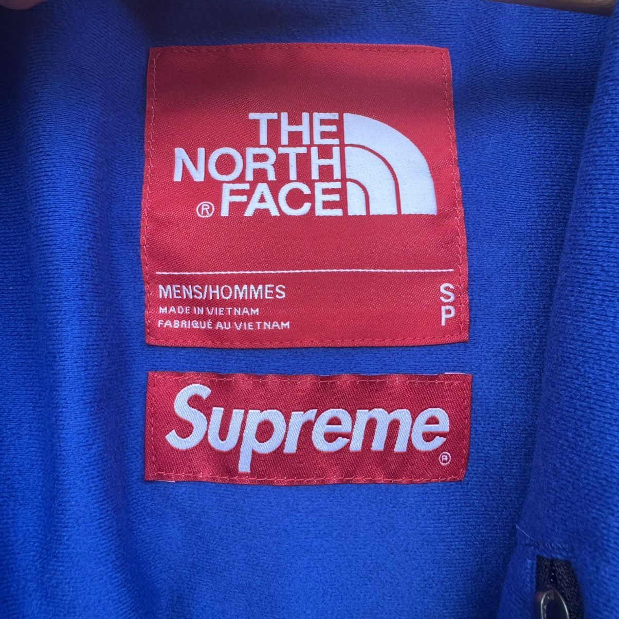 Supreme × The North Face Supreme X The North Face Studded Mountain Light Jacket Royal Size US S / EU 44-46 / 1 - 10 Thumbnail