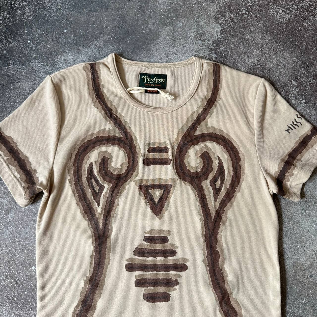 Japanese Brand × Miss Sixty Miss Sixty Avant-Garde Vintage Tribal T-Shirt Size M / US 6-8 / IT 42-44 - 5 Thumbnail