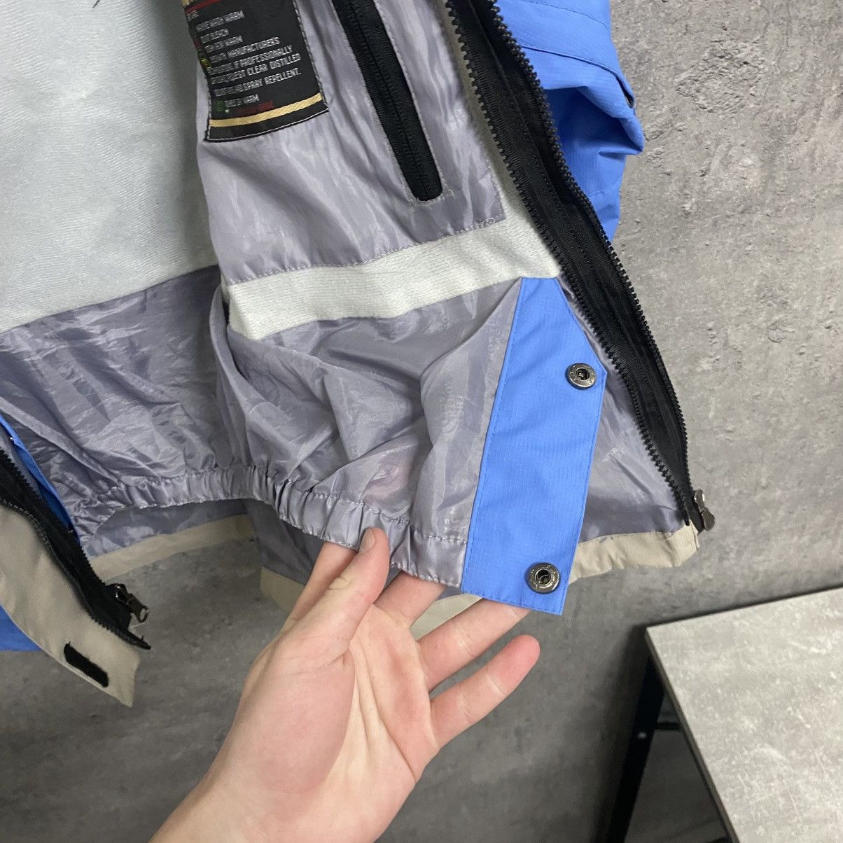 The North Face Vintage The North Face Jacket Summit Series TNF Gore Tex Size US S / EU 44-46 / 1 - 16 Thumbnail