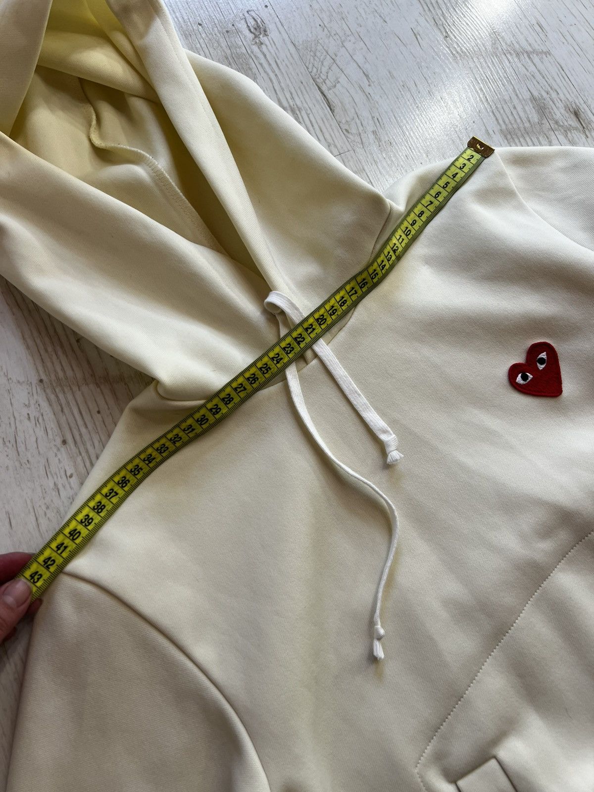 Comme des Garcons Comme Des Garçons Play Yellow Embroidered Logo Hoodie Size M Size M / US 6-8 / IT 42-44 - 13 Thumbnail